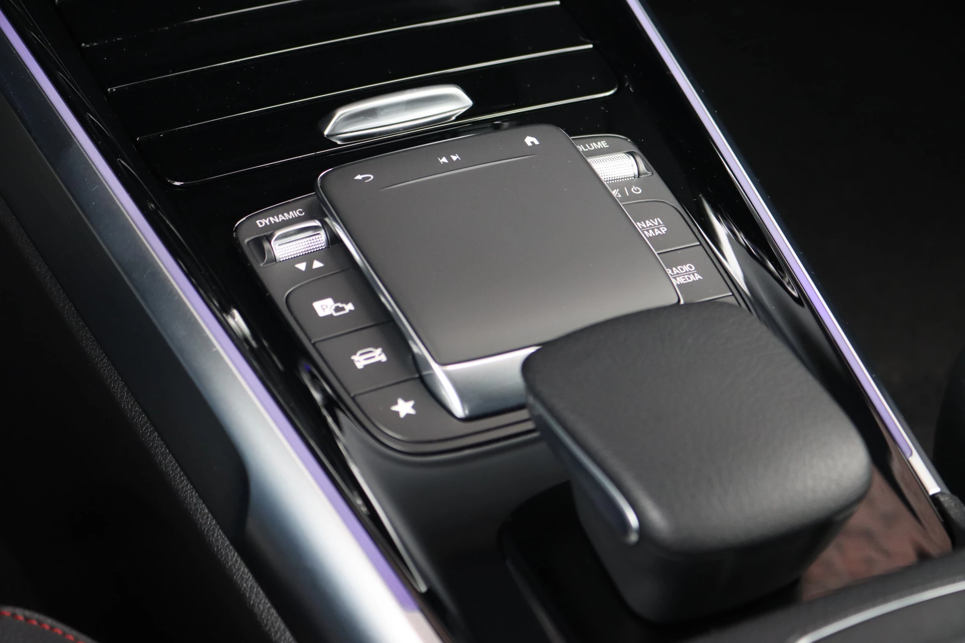 Hoofdafbeelding Mercedes-Benz EQB