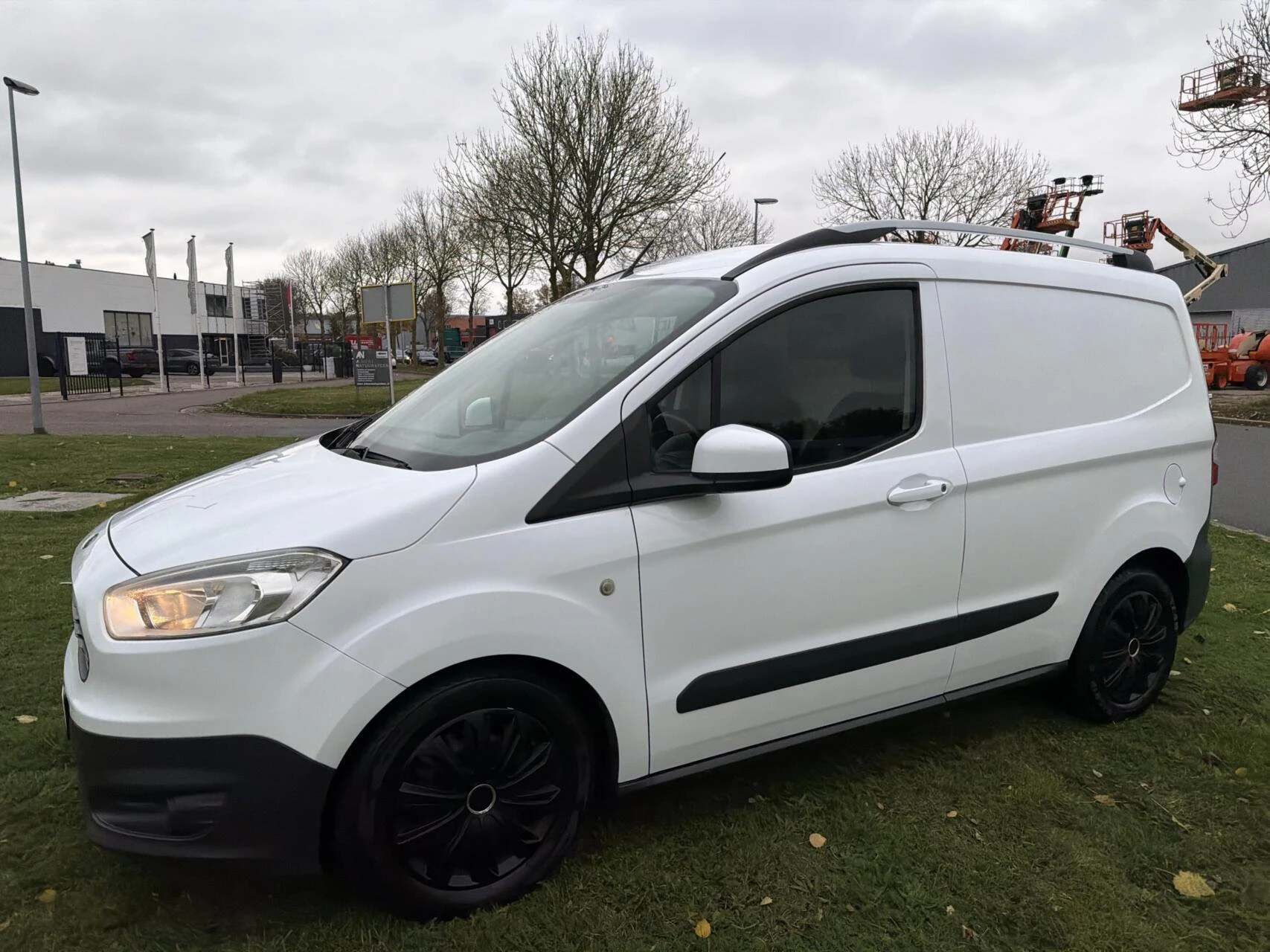 Hoofdafbeelding Ford Transit Courier