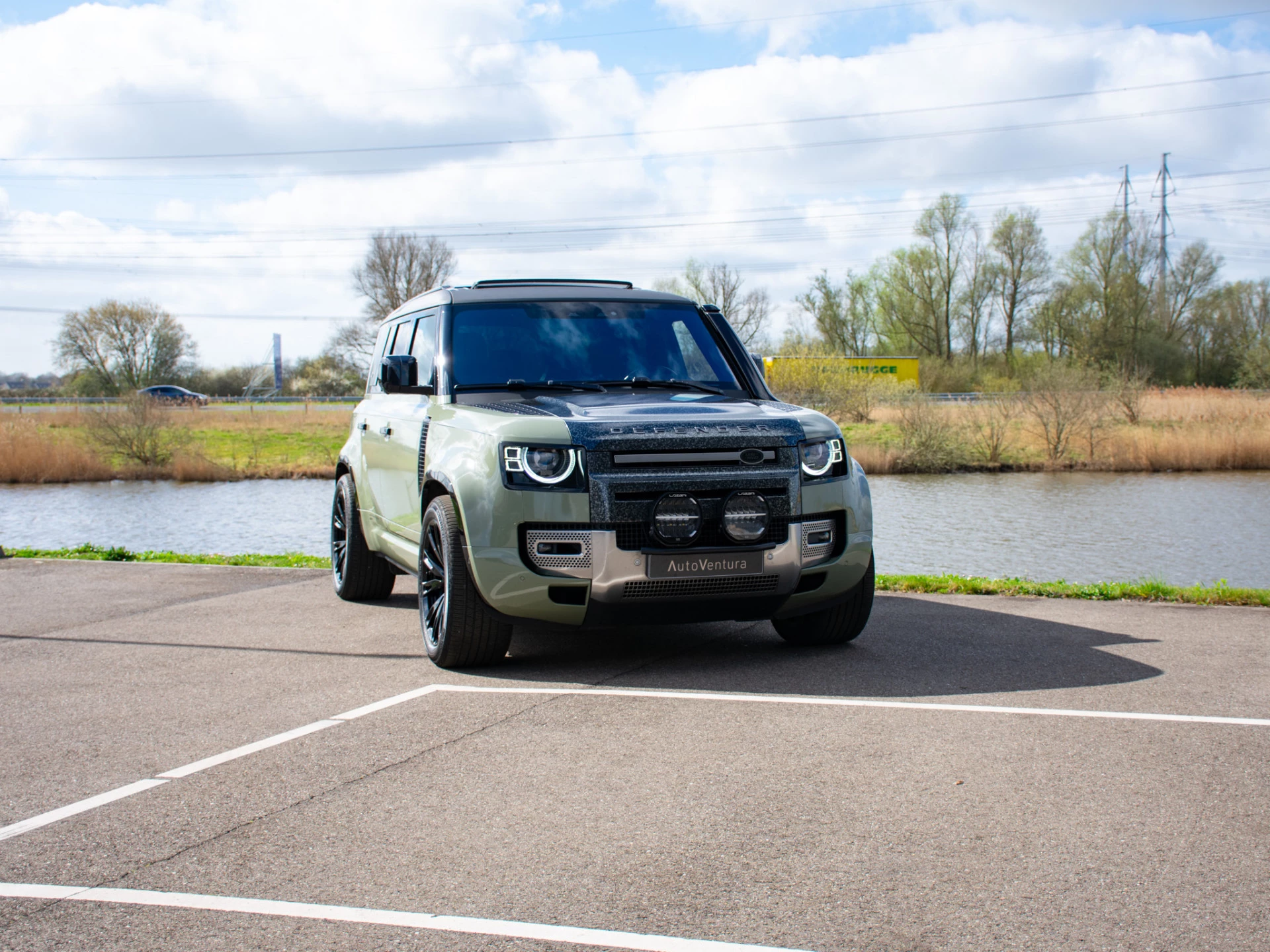 Hoofdafbeelding Land Rover Defender