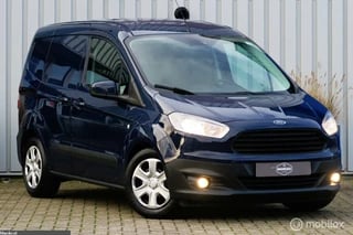 Hoofdafbeelding Ford Transit Courier