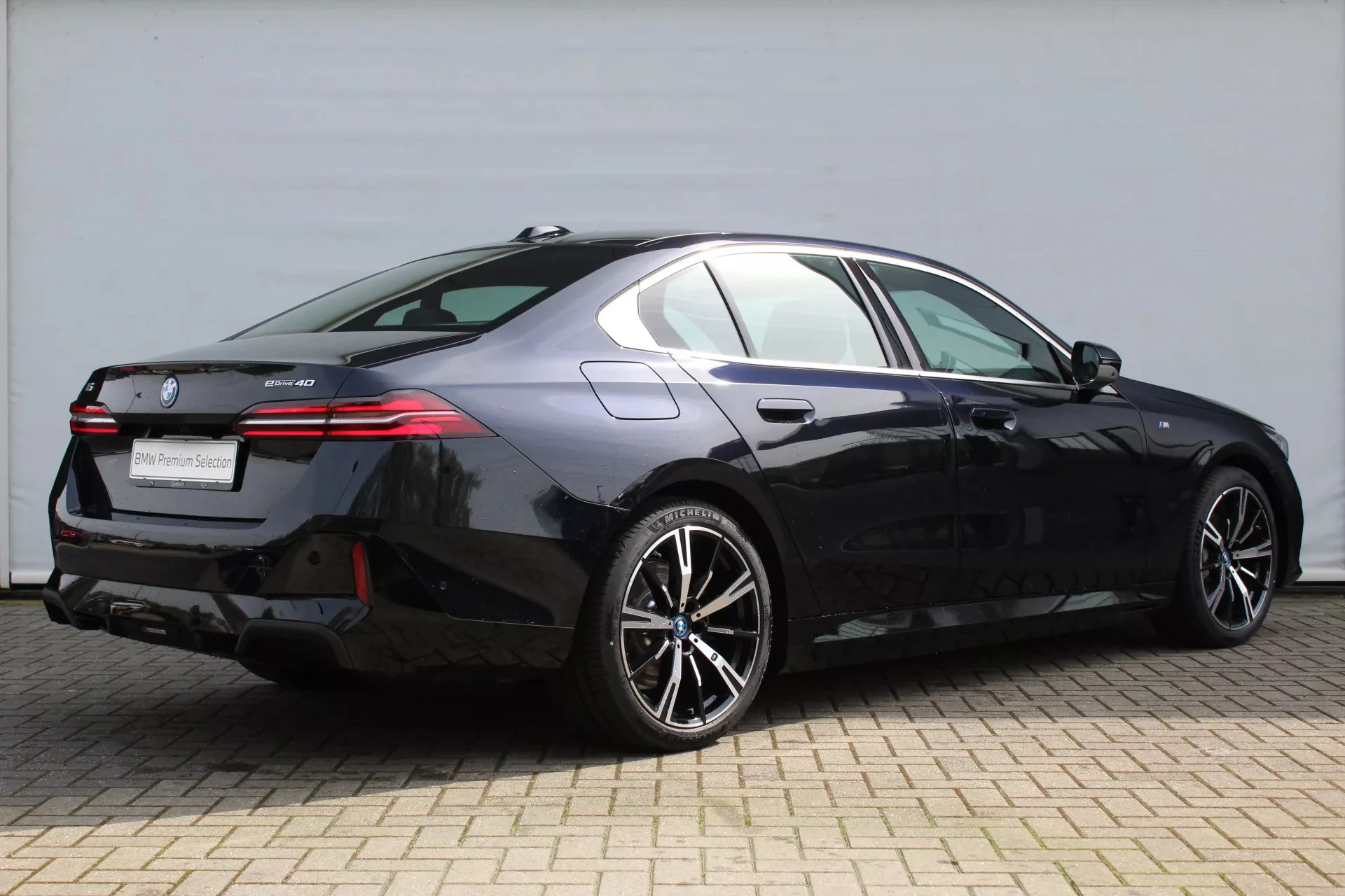 Hoofdafbeelding BMW i5