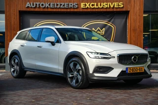 Hoofdafbeelding Volvo V60 Volvo V60 Cross Country 2.0 B5 AWD Pro Adaptieve Cruise Keyless Memory 18''LM