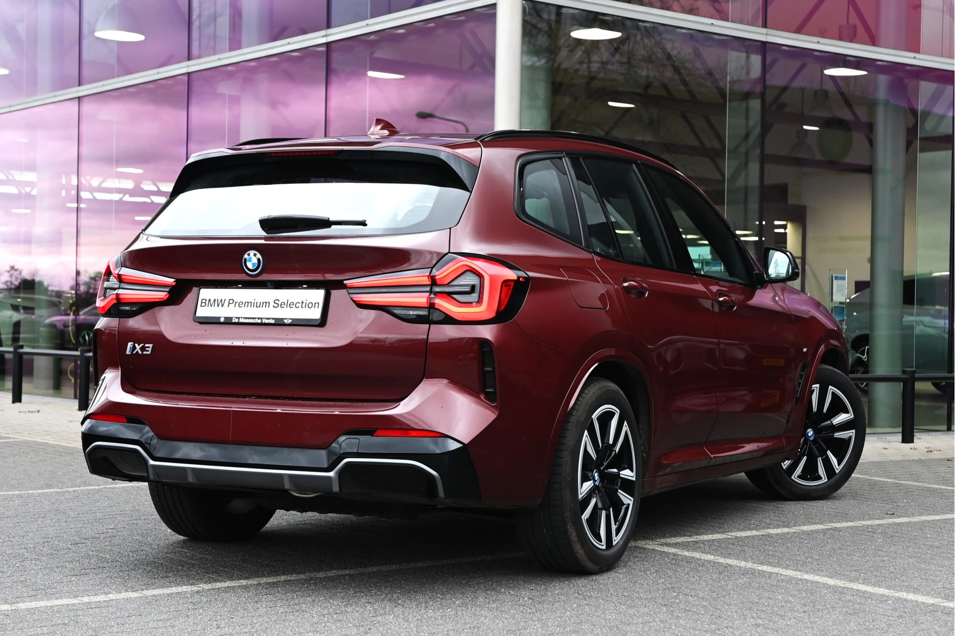 Hoofdafbeelding BMW iX3