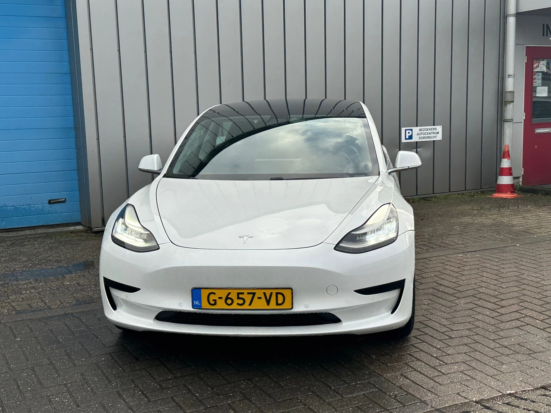 Hoofdafbeelding Tesla Model 3