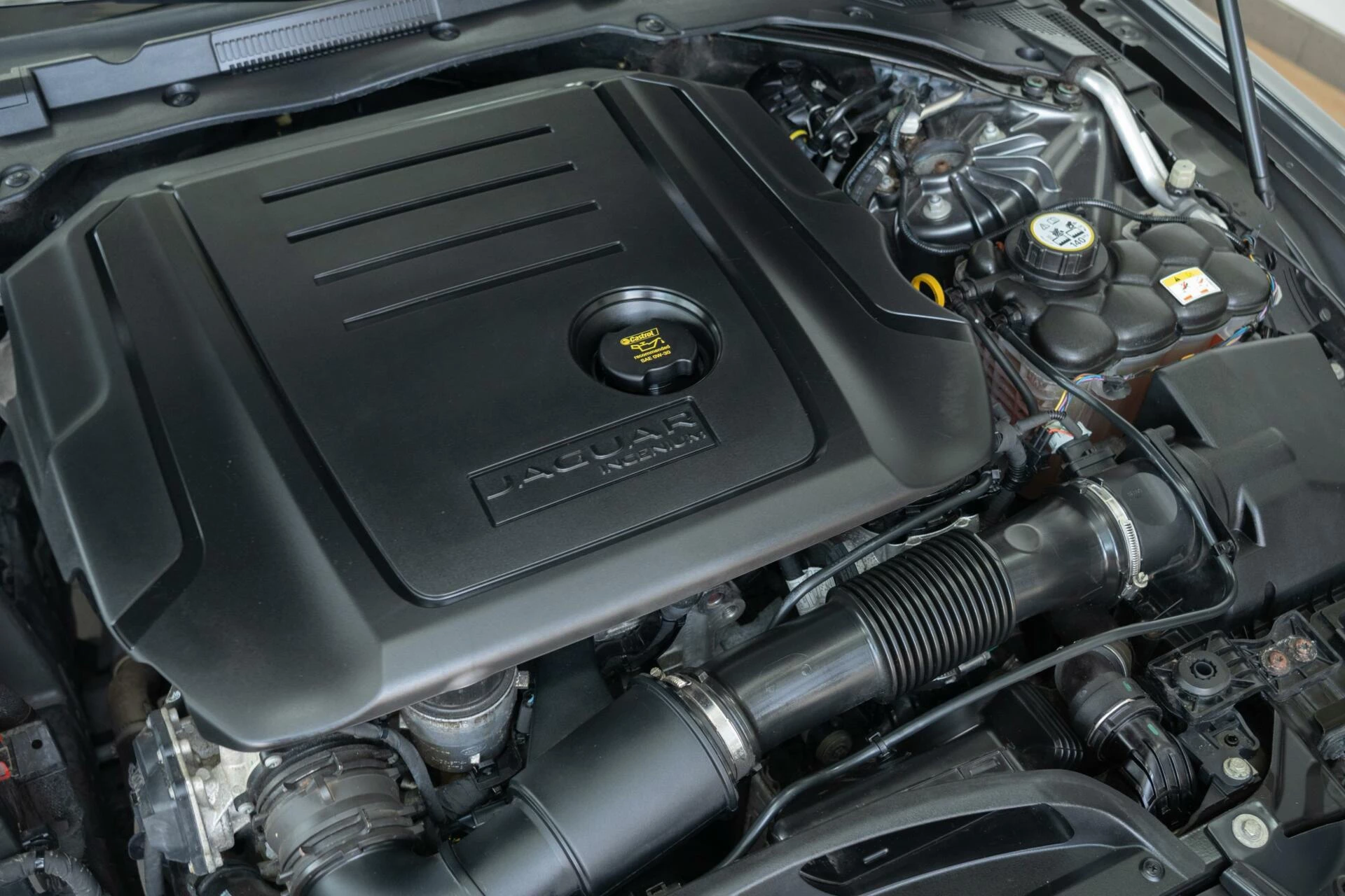 Hoofdafbeelding Jaguar XE