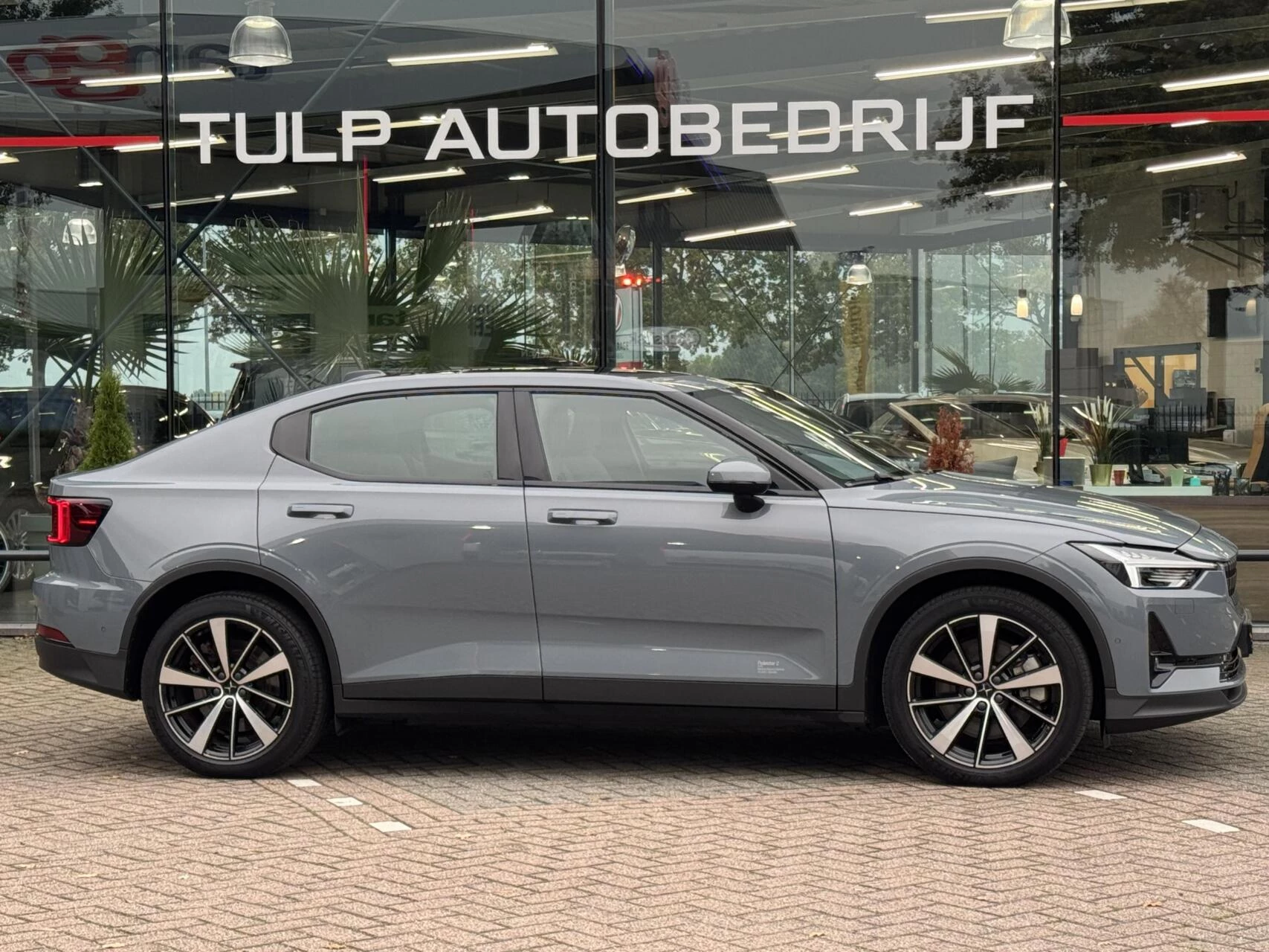 Hoofdafbeelding Polestar 2