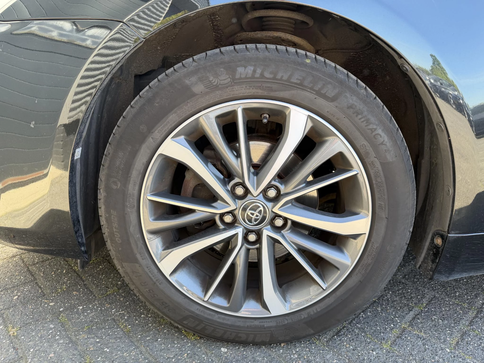 Hoofdafbeelding Toyota Avensis