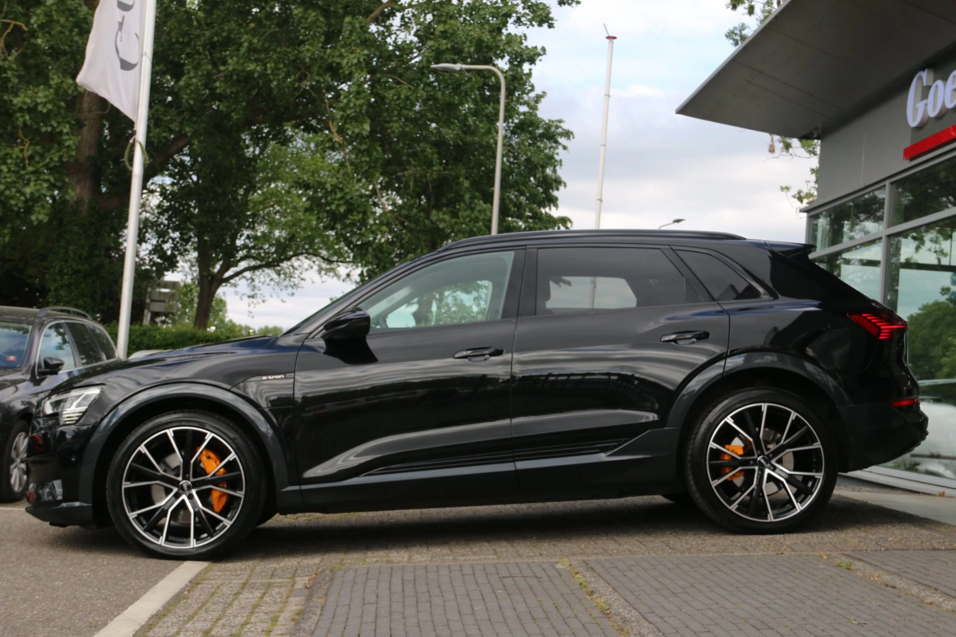 Hoofdafbeelding Audi e-tron