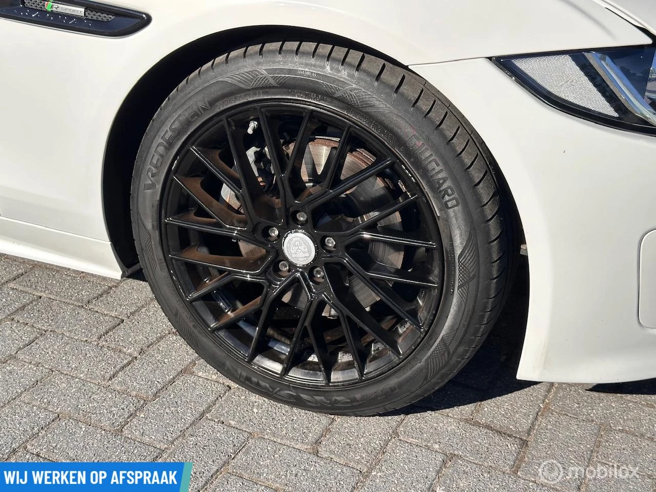 Hoofdafbeelding Jaguar XE