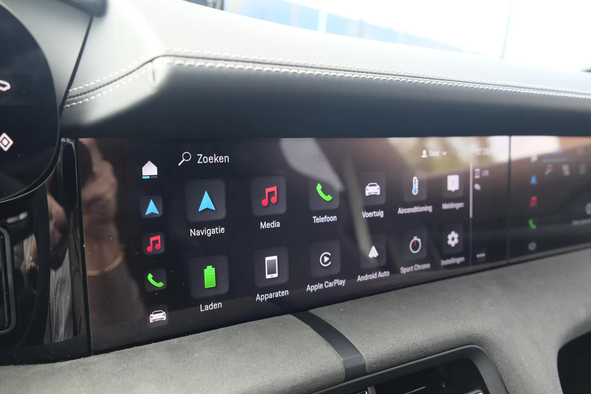 Hoofdafbeelding Porsche Taycan