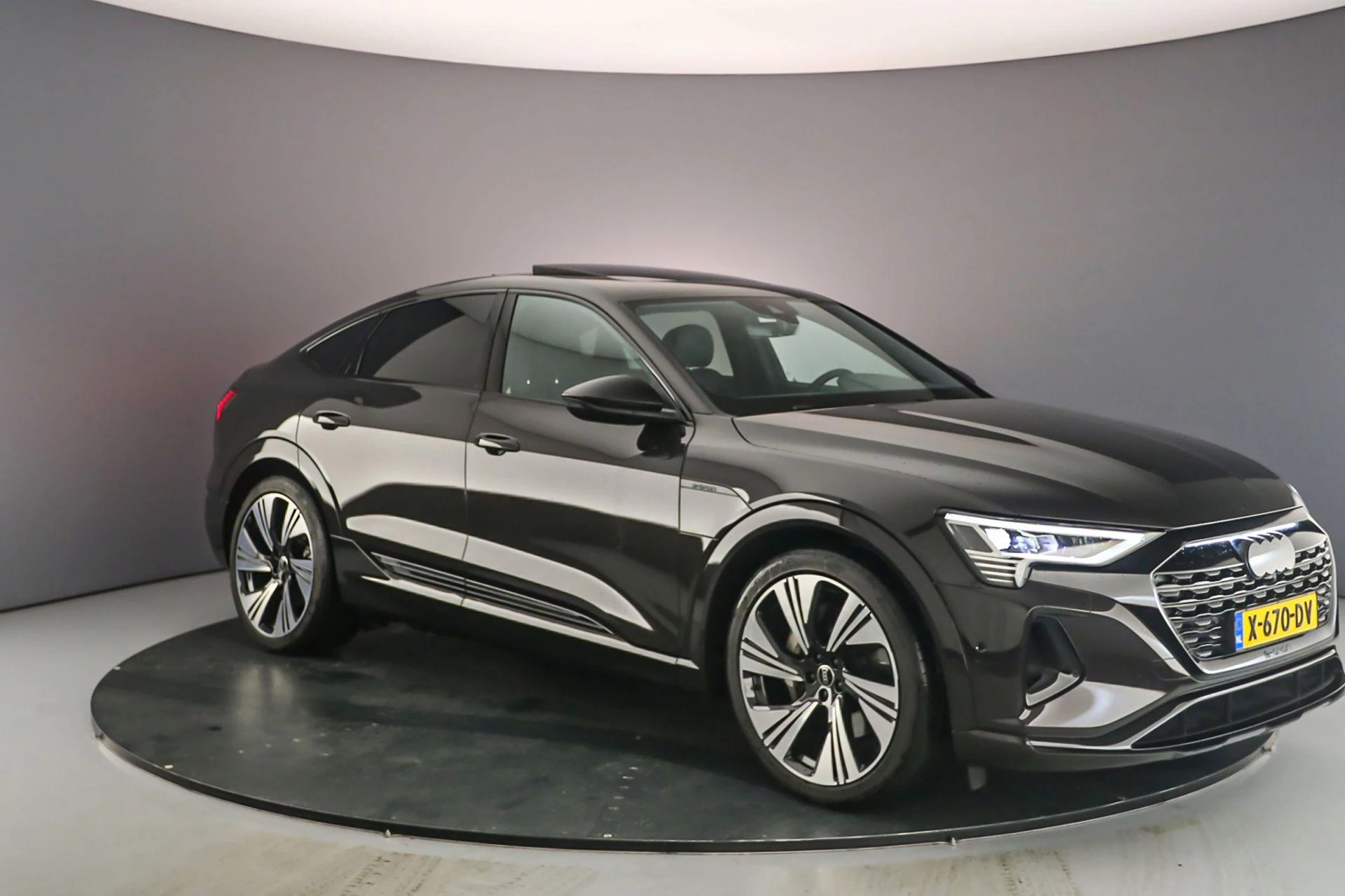 Hoofdafbeelding Audi Q8 e-tron