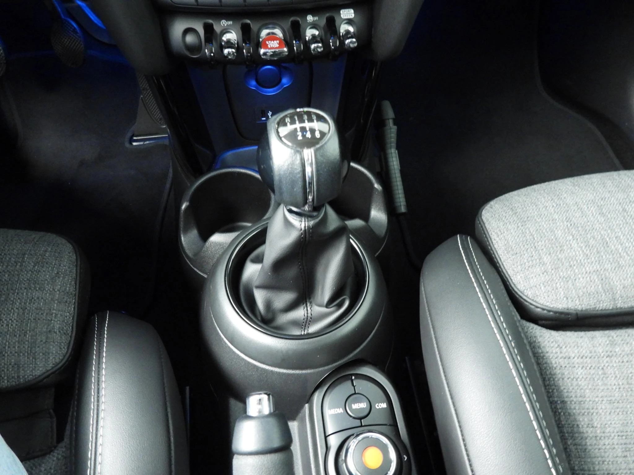 Hoofdafbeelding MINI 5-deurs