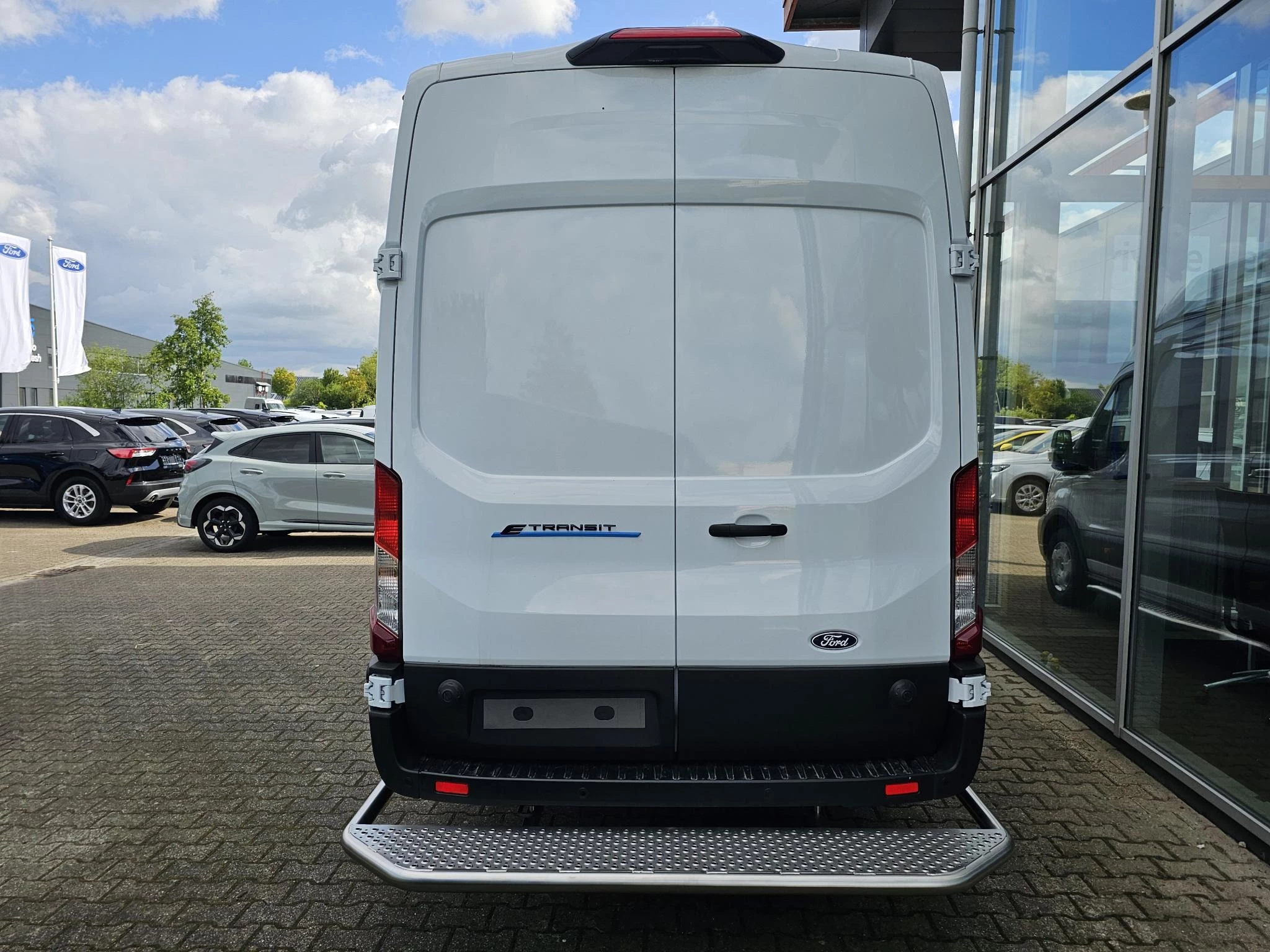 Hoofdafbeelding Ford E-Transit