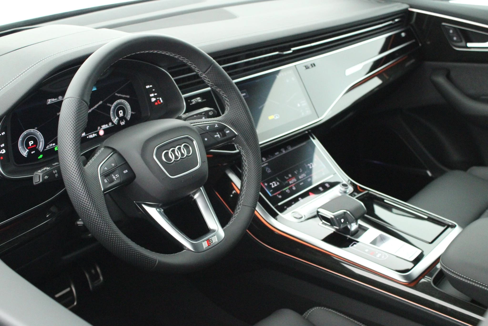 Hoofdafbeelding Audi Q8