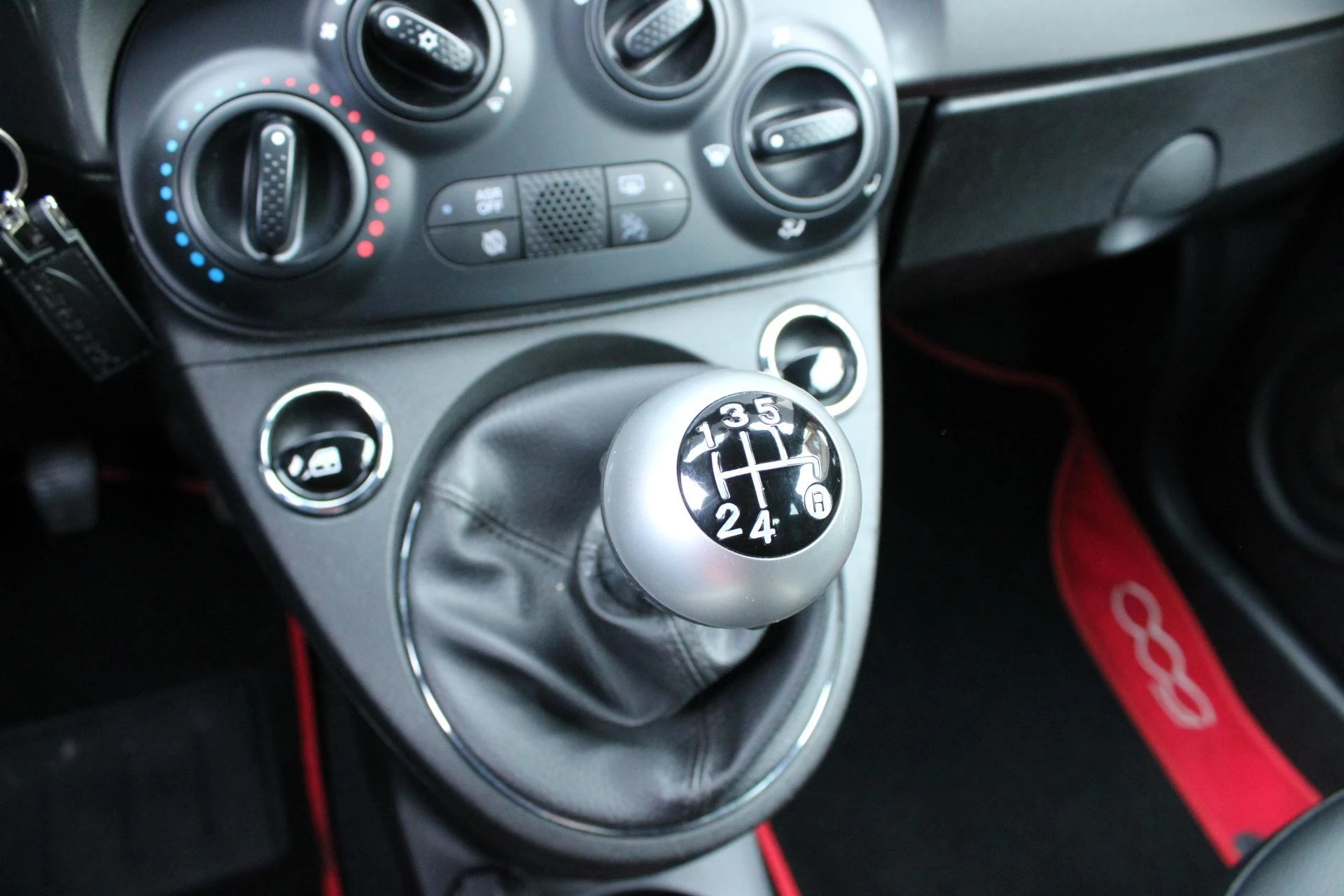 Hoofdafbeelding Fiat 500C