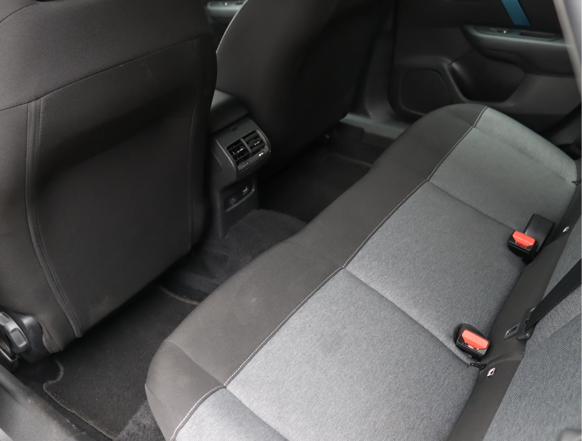 Hoofdafbeelding Citroën ë-C4
