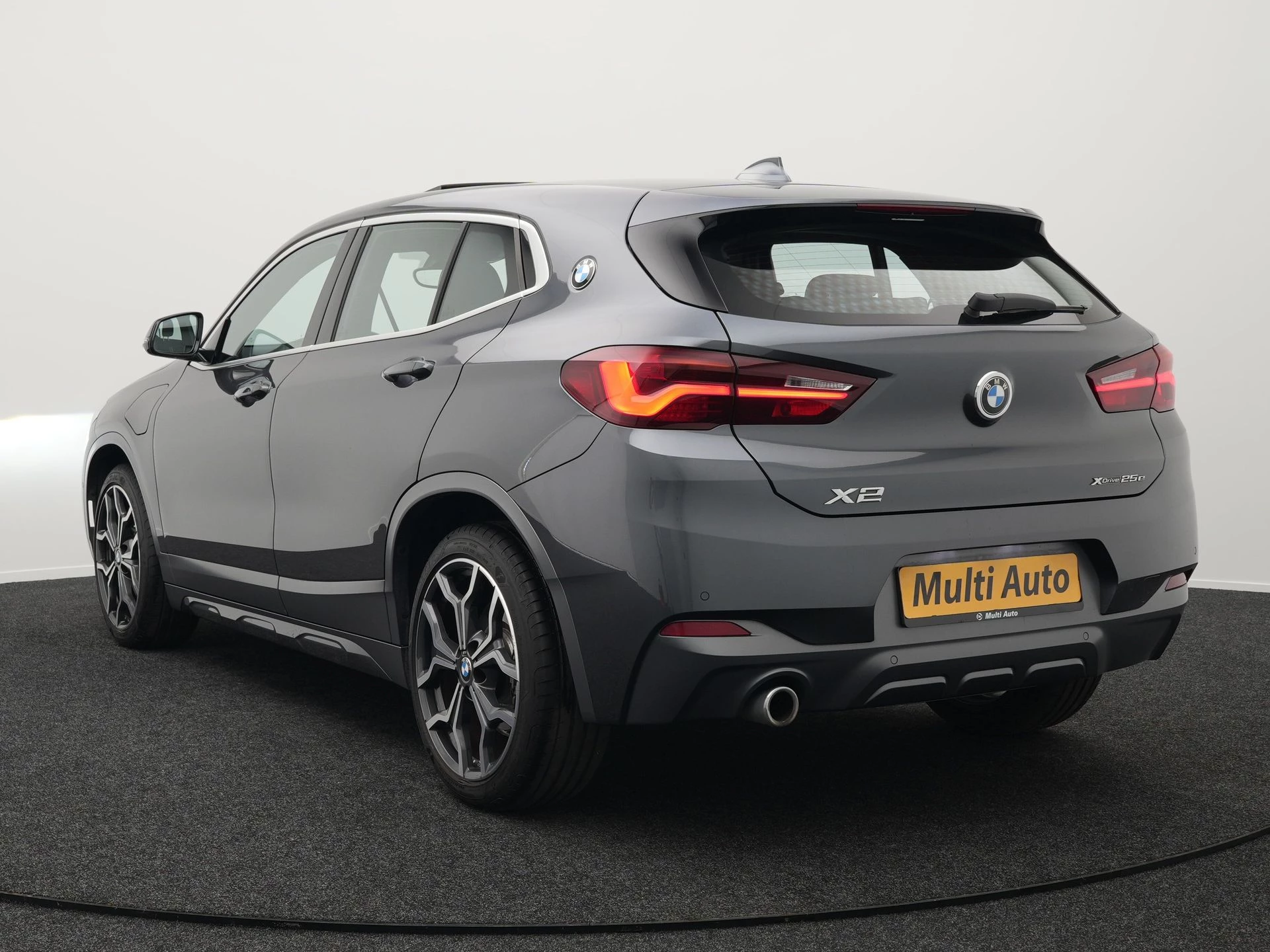 Hoofdafbeelding BMW X2