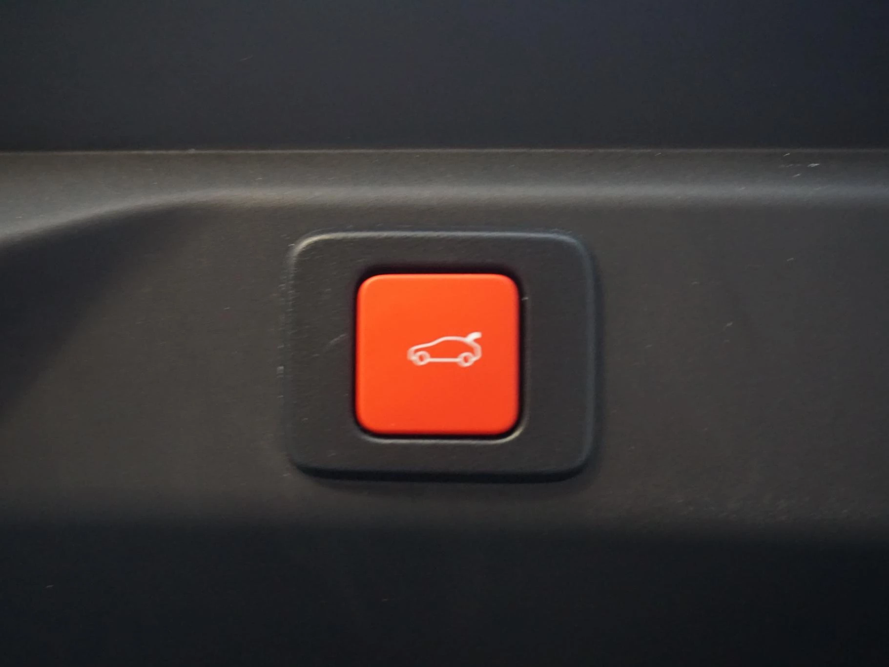 Hoofdafbeelding Peugeot e-3008