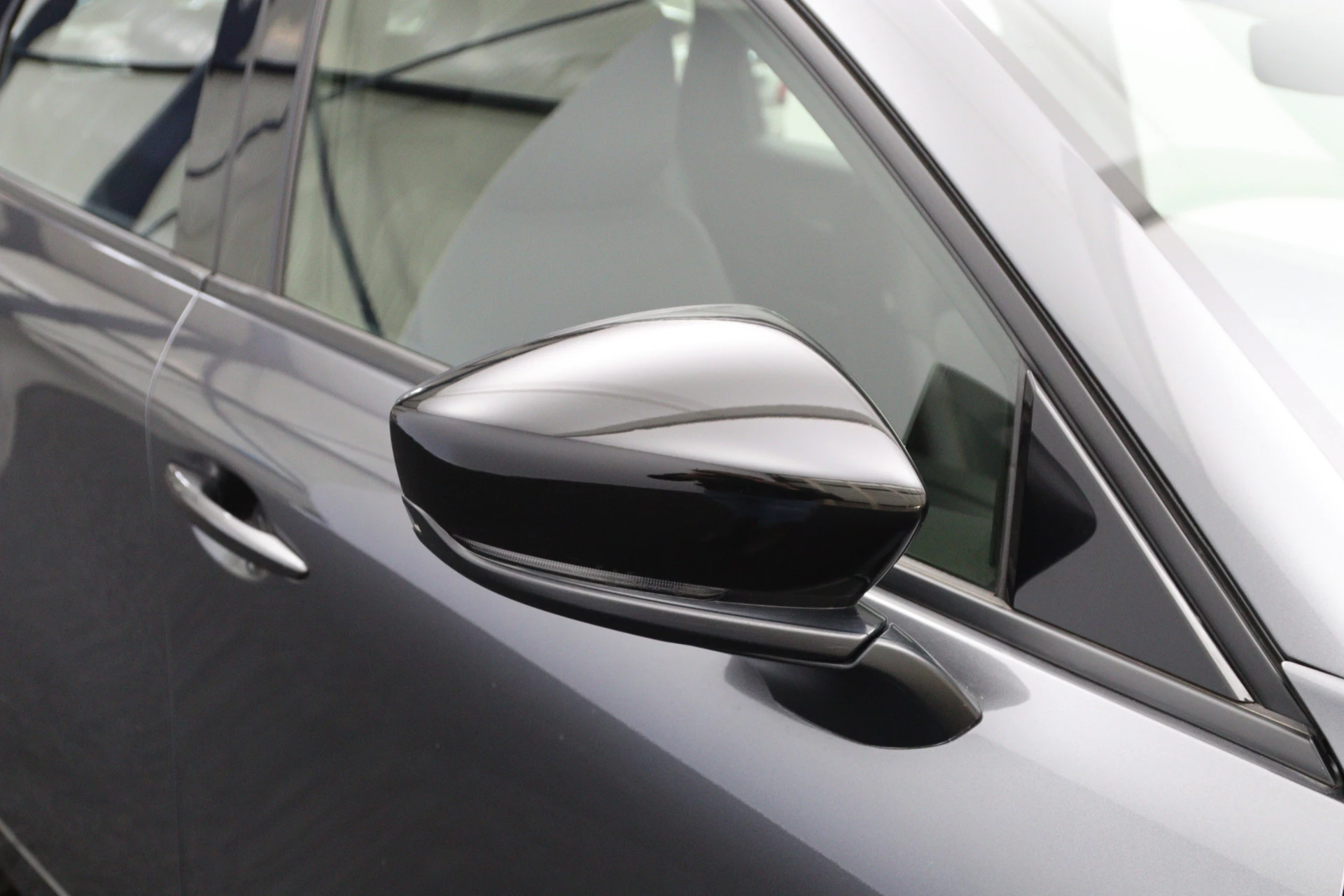 Hoofdafbeelding Mazda CX-60