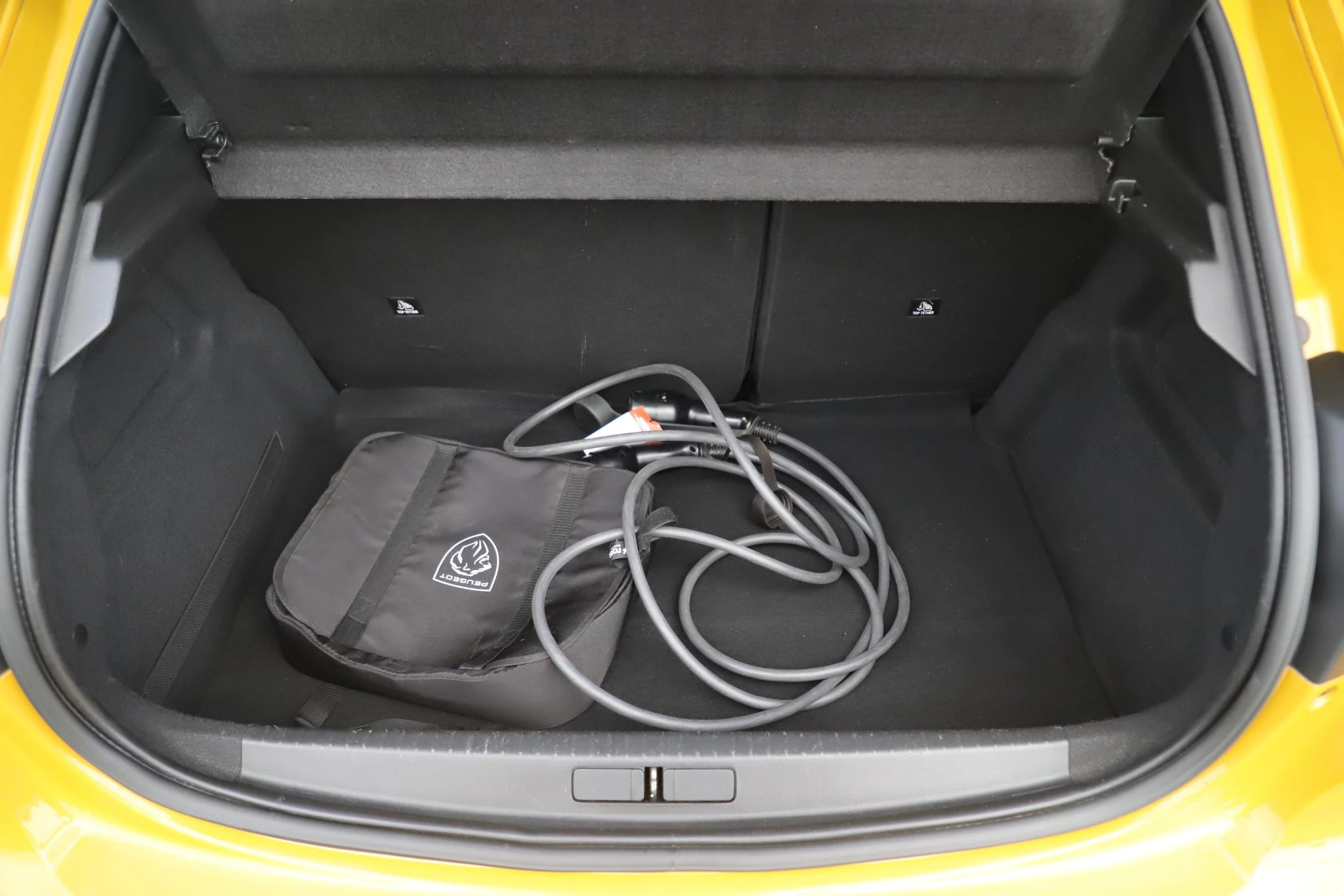 Hoofdafbeelding Peugeot e-208