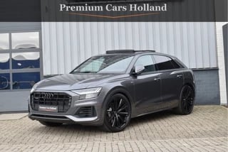 Audi Q8 55 TFSI e Quattro 381 Pk S-Line Black Ed RS-Stoel Pano Matrix Keyless Luchtvering Navi 23 Inch