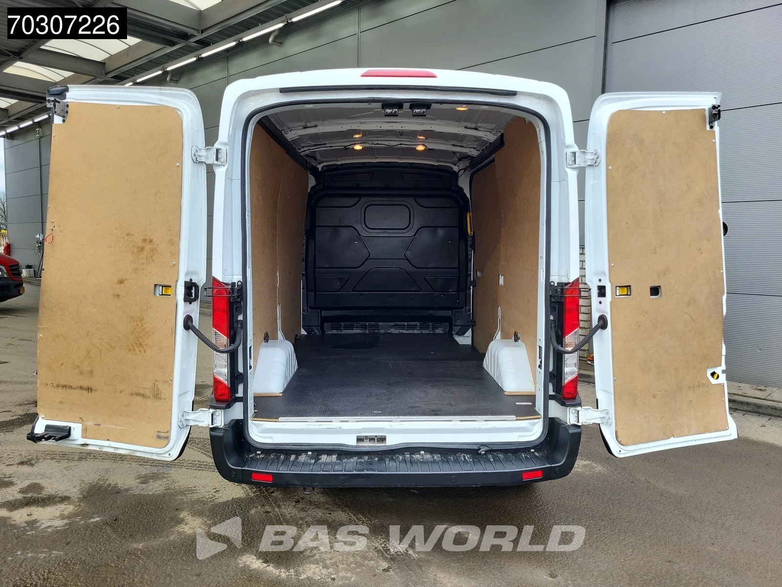 Hoofdafbeelding Ford E-Transit