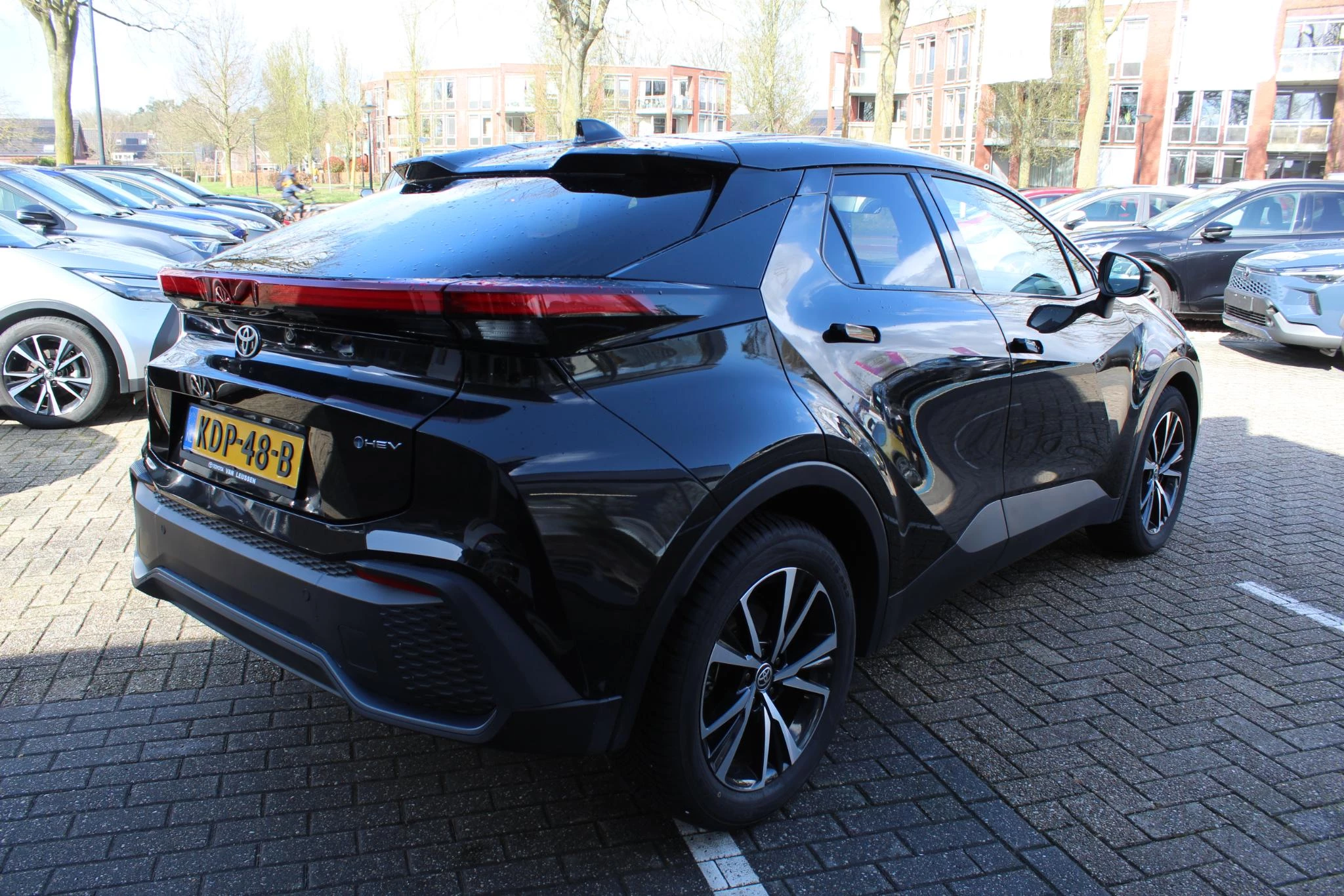 Hoofdafbeelding Toyota C-HR