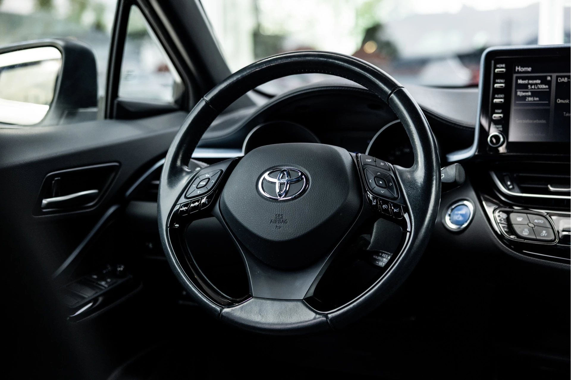 Hoofdafbeelding Toyota C-HR