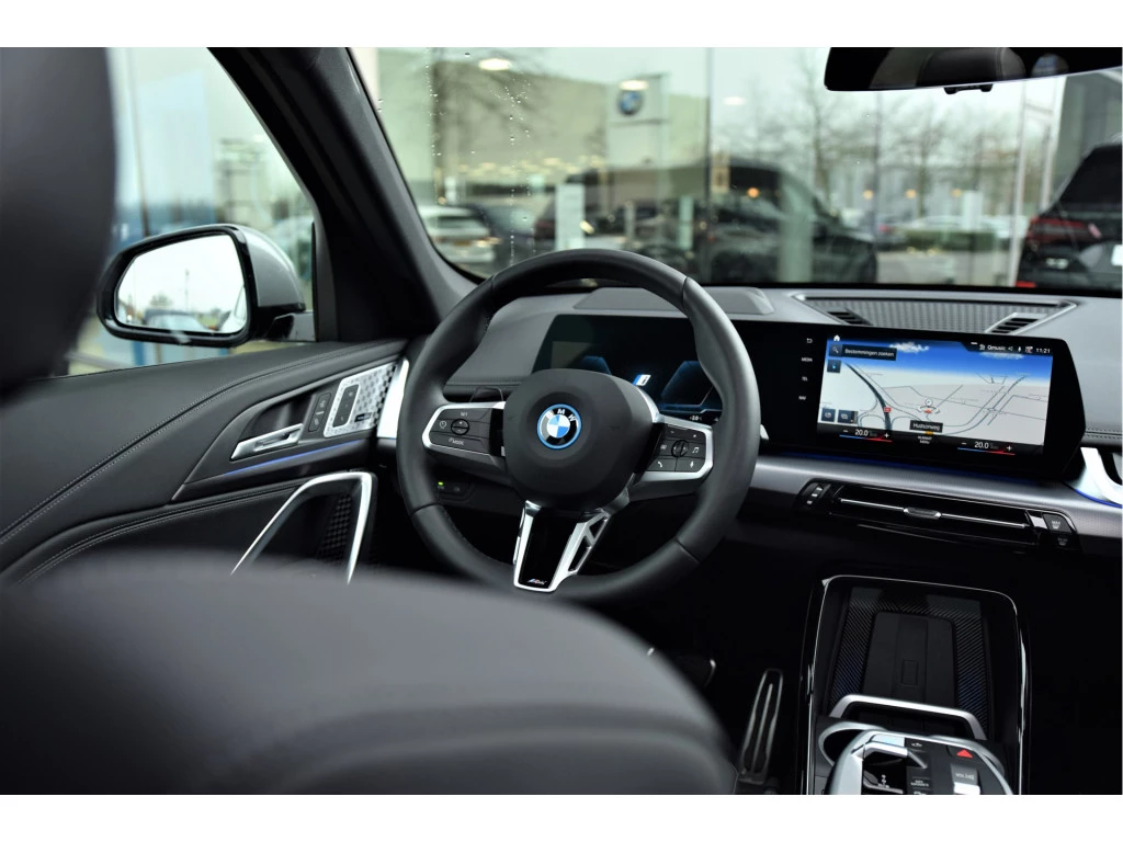 Hoofdafbeelding BMW iX1