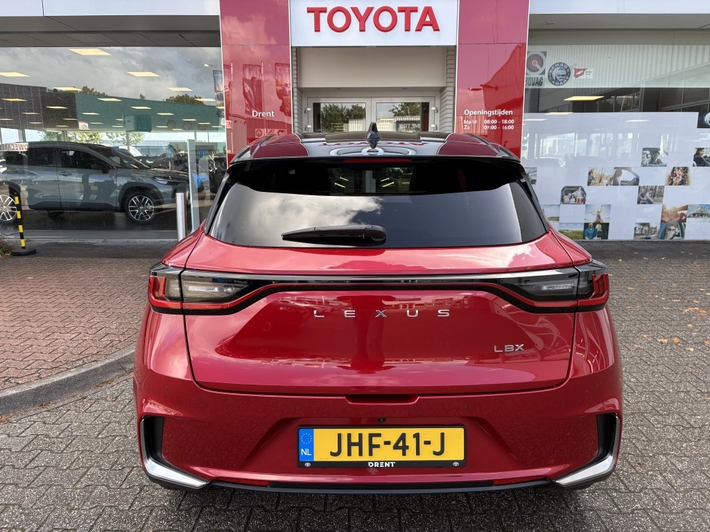 Hoofdafbeelding Lexus LBX