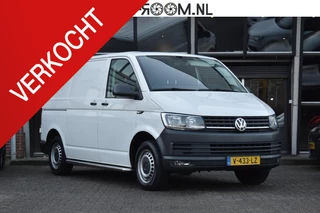 Volkswagen Transporter 2.0 TDI L2H1 Highline Carplay Trekhaak Cruise Navi