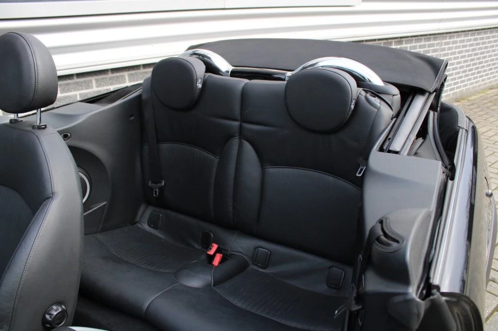 Hoofdafbeelding MINI Cabrio