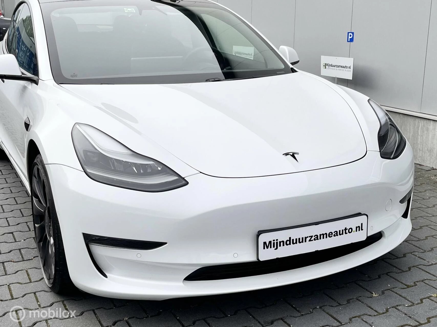 Hoofdafbeelding Tesla Model 3