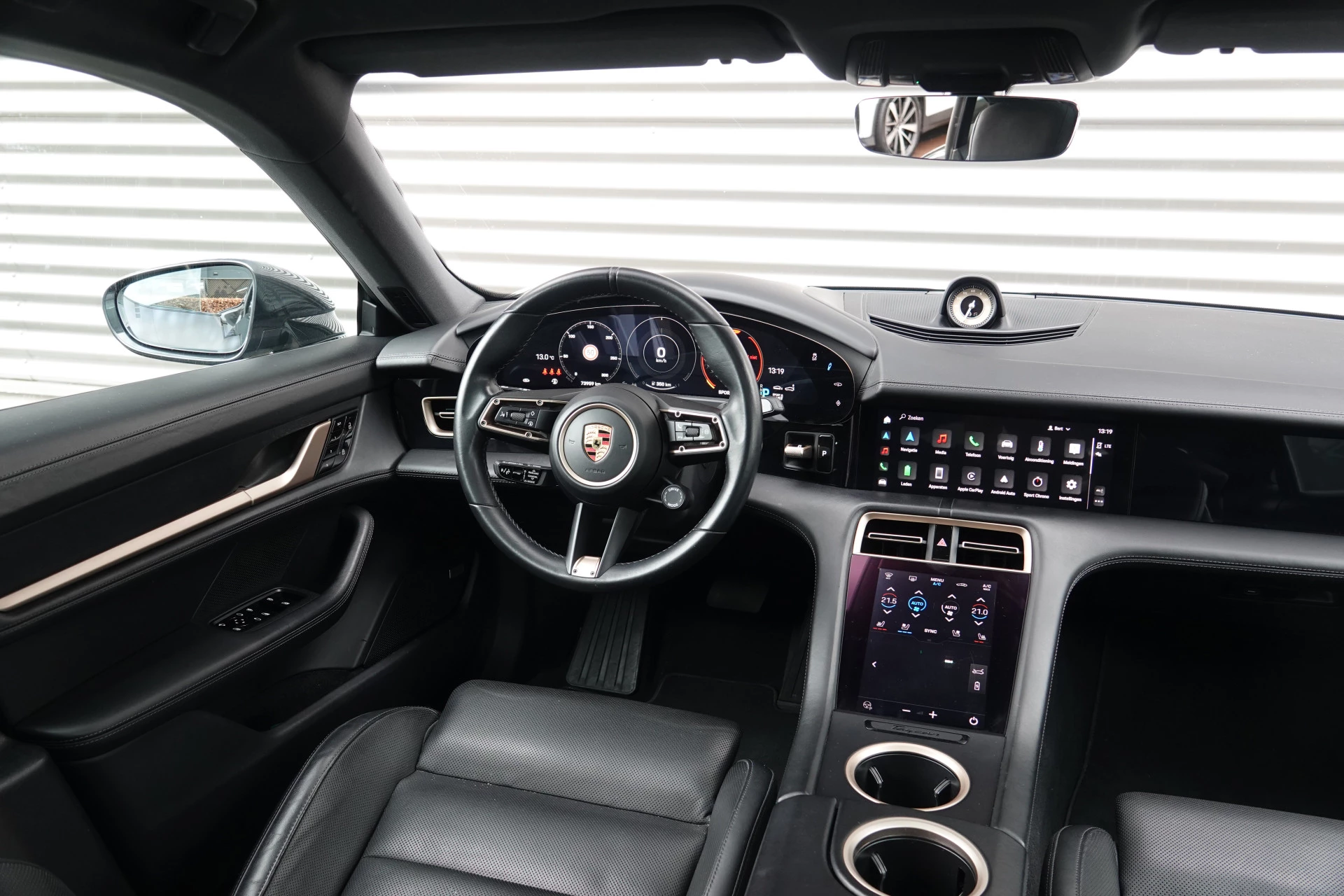 Hoofdafbeelding Porsche Taycan