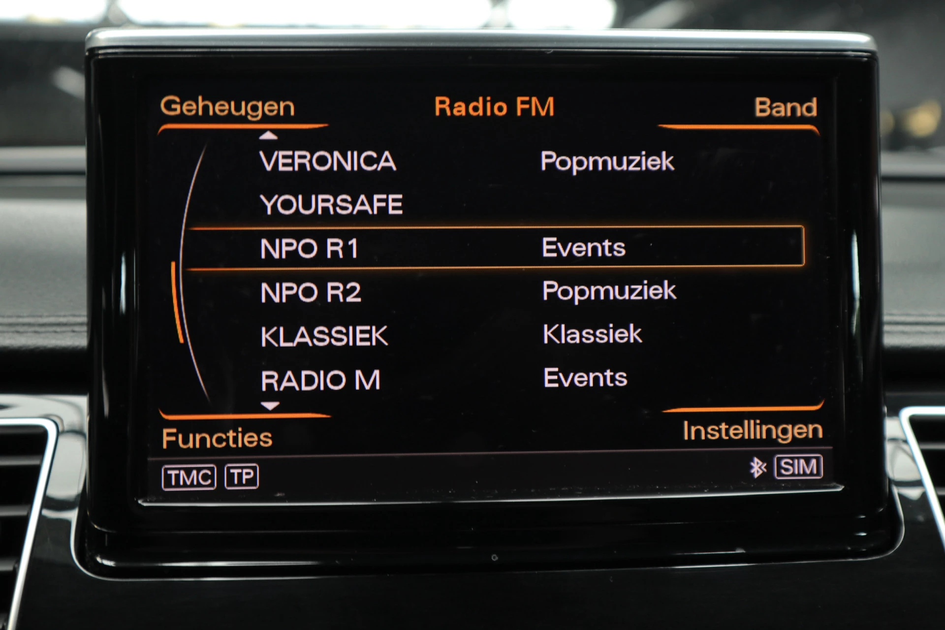 Hoofdafbeelding Audi A8