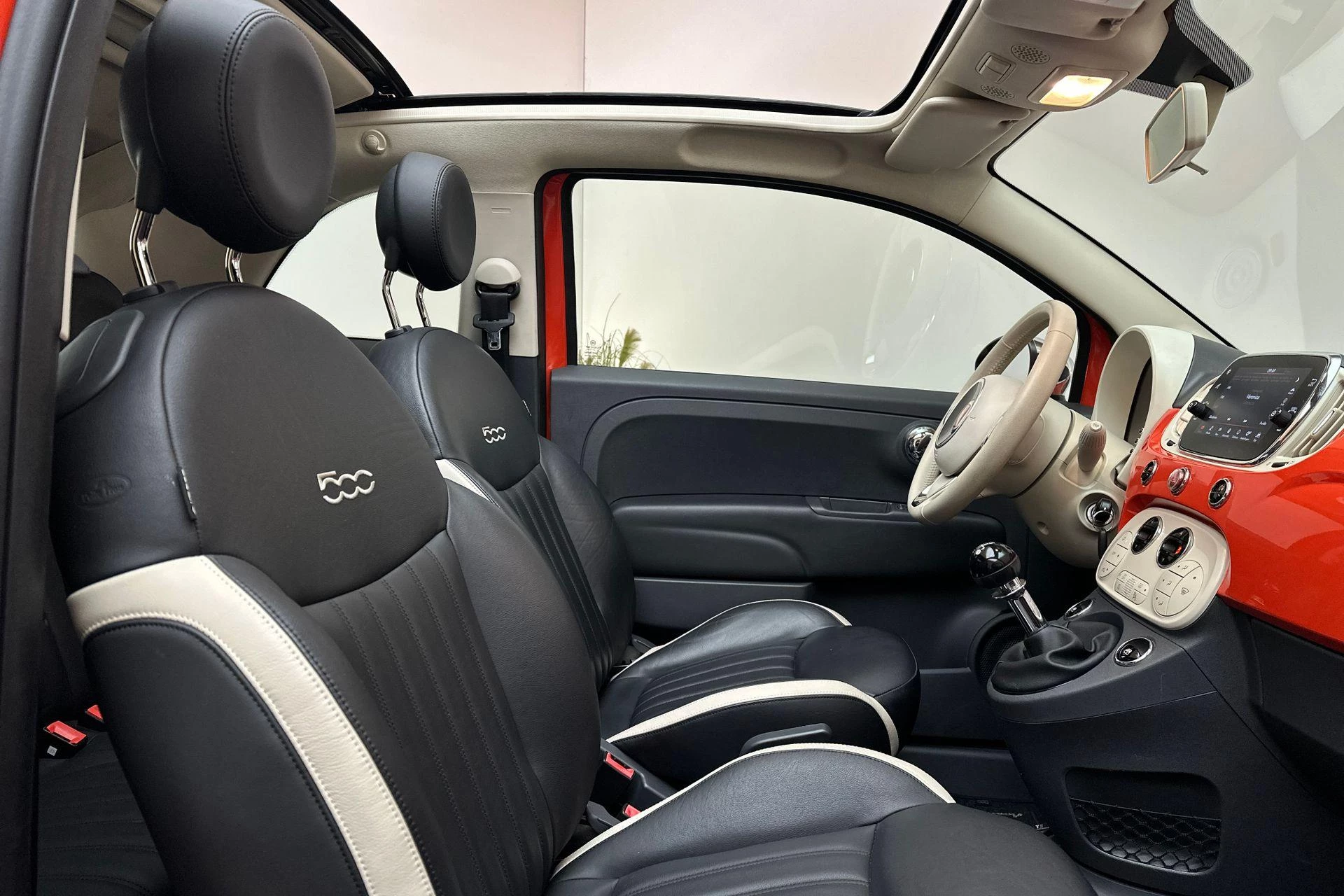 Hoofdafbeelding Fiat 500C