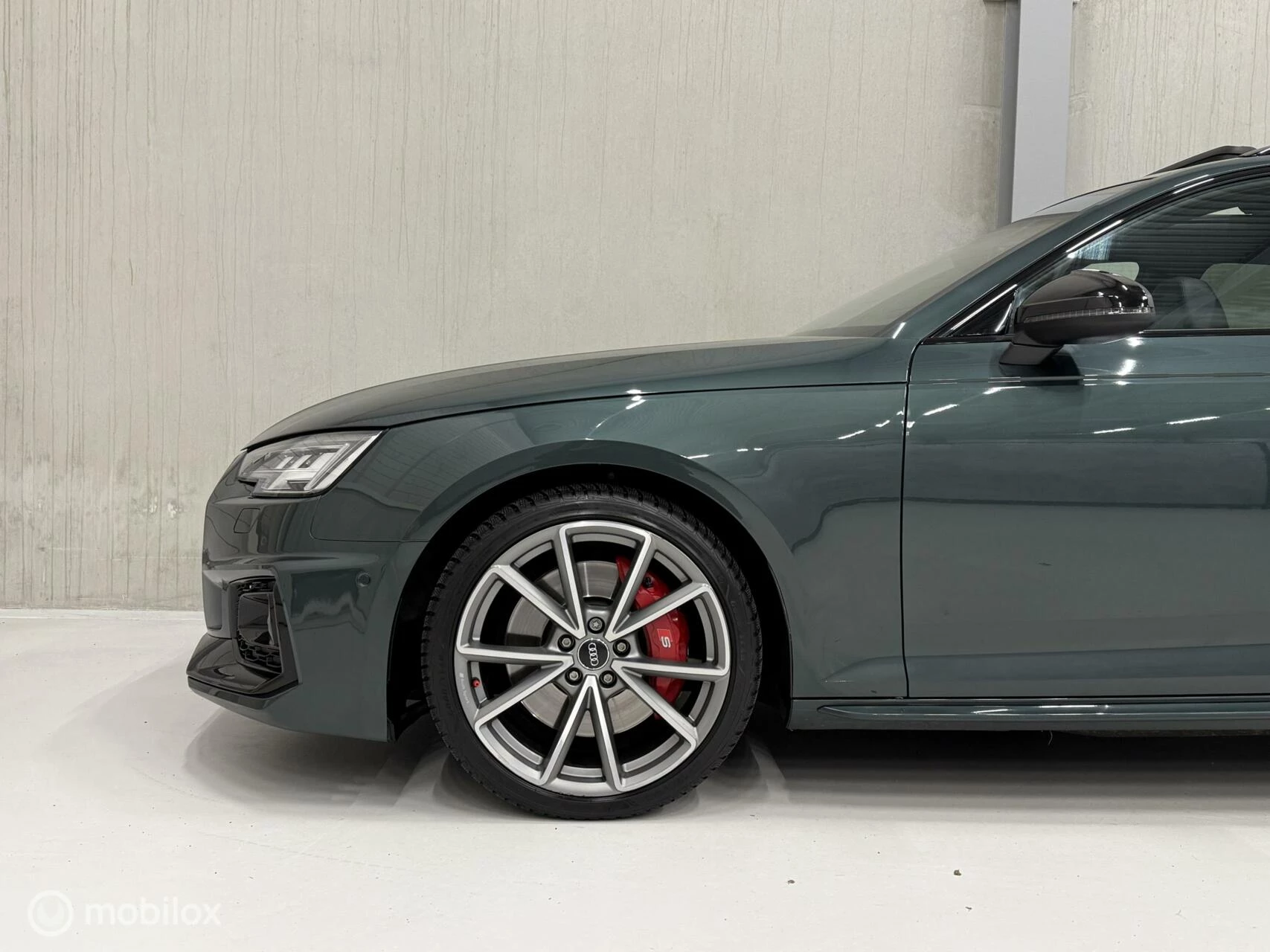 Hoofdafbeelding Audi S4