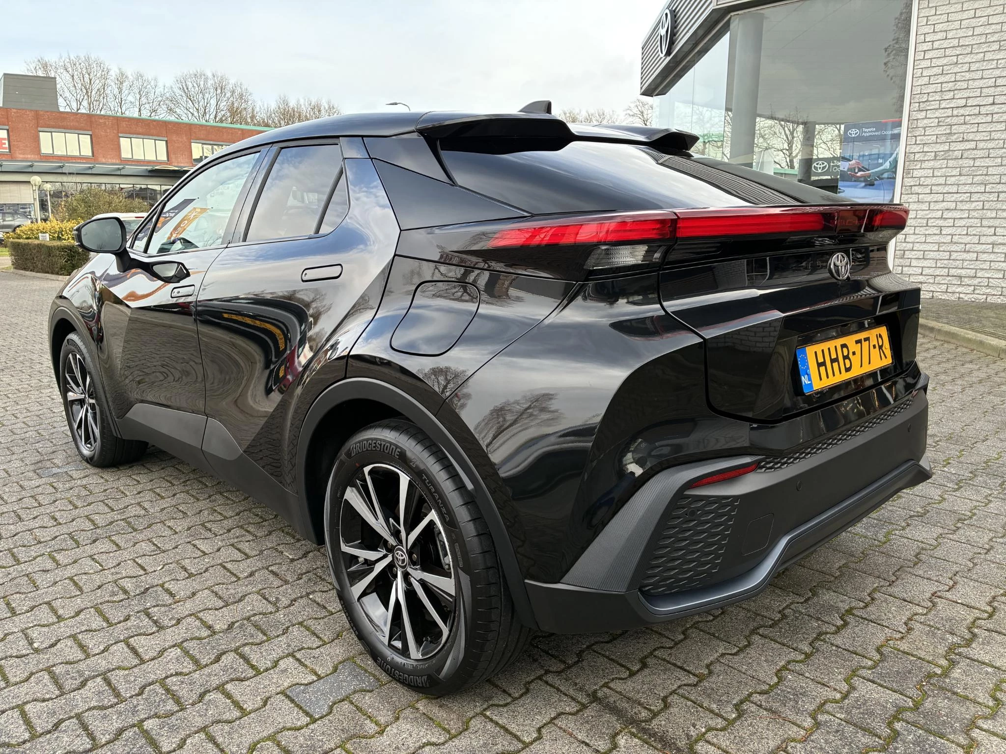 Hoofdafbeelding Toyota C-HR