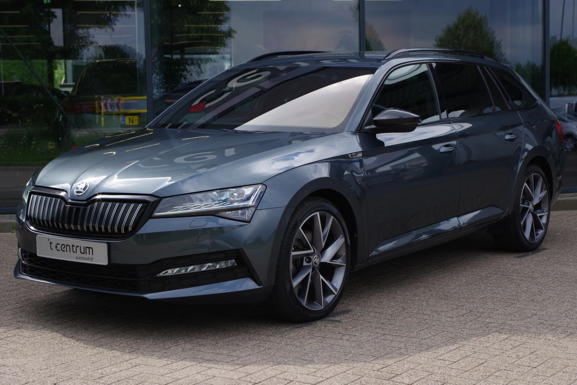 Hoofdafbeelding Škoda Superb