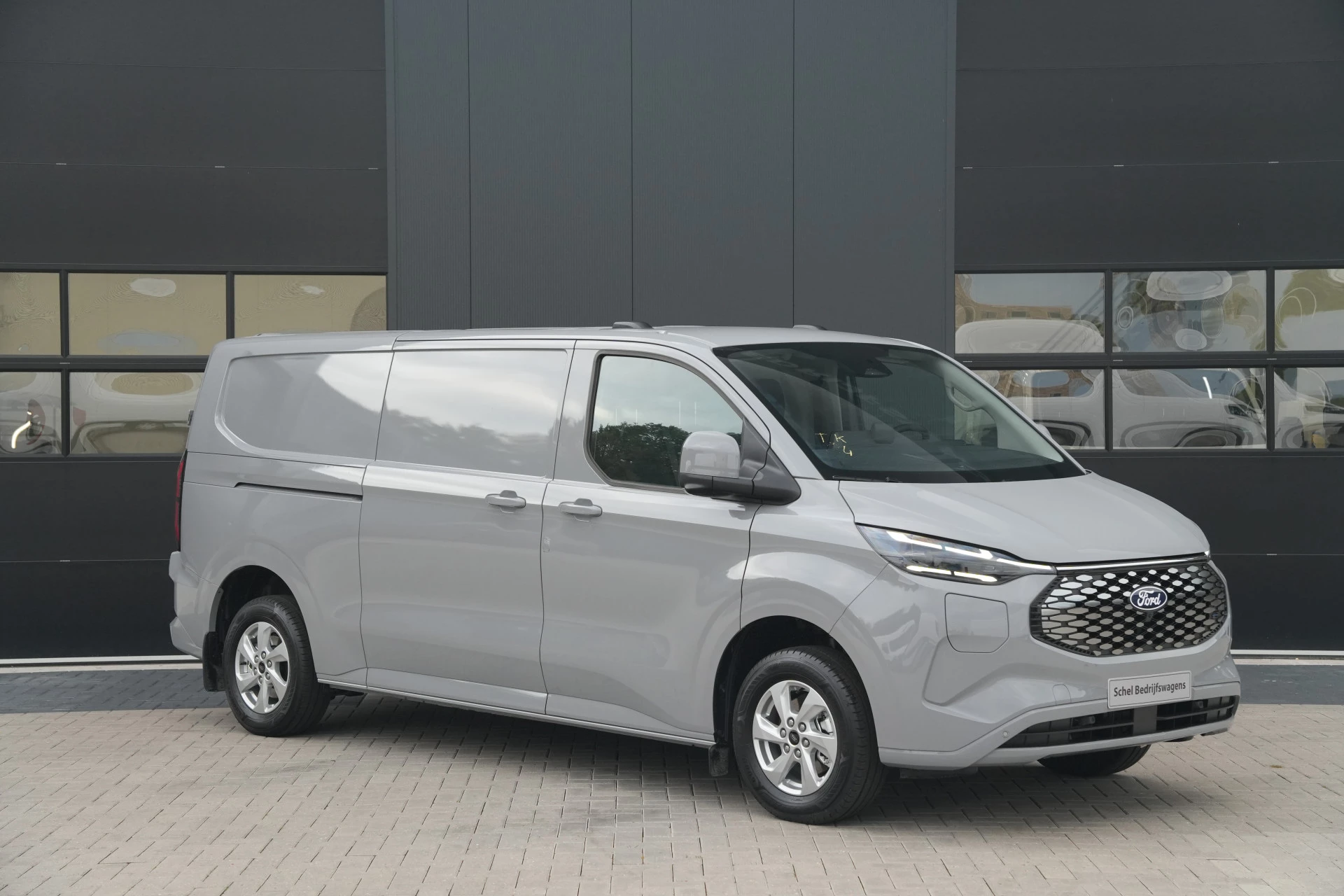 Hoofdafbeelding Ford E-Transit Custom