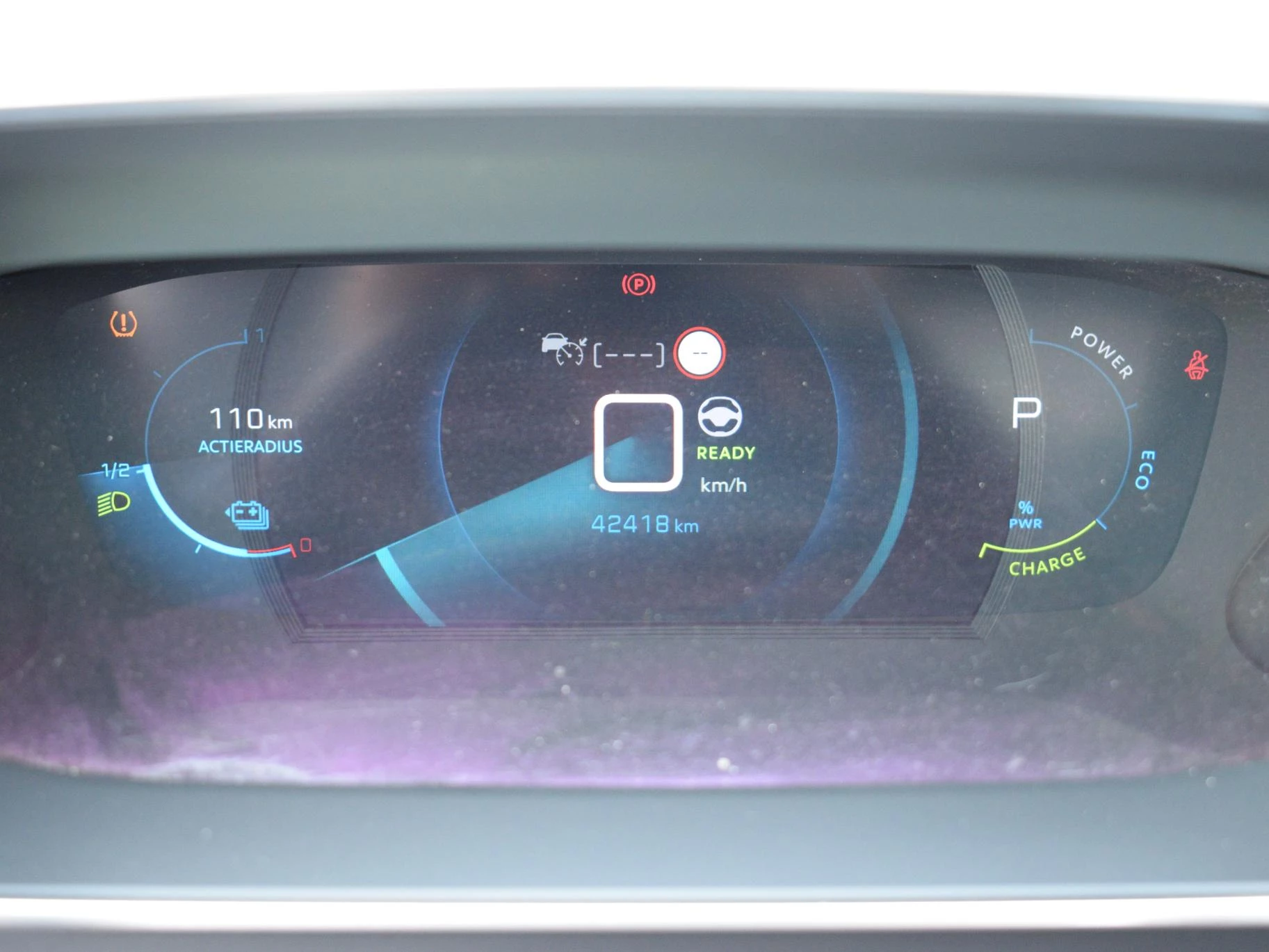 Hoofdafbeelding Peugeot e-2008