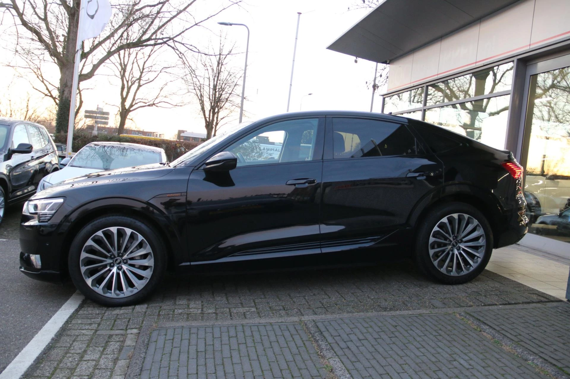 Hoofdafbeelding Audi e-tron