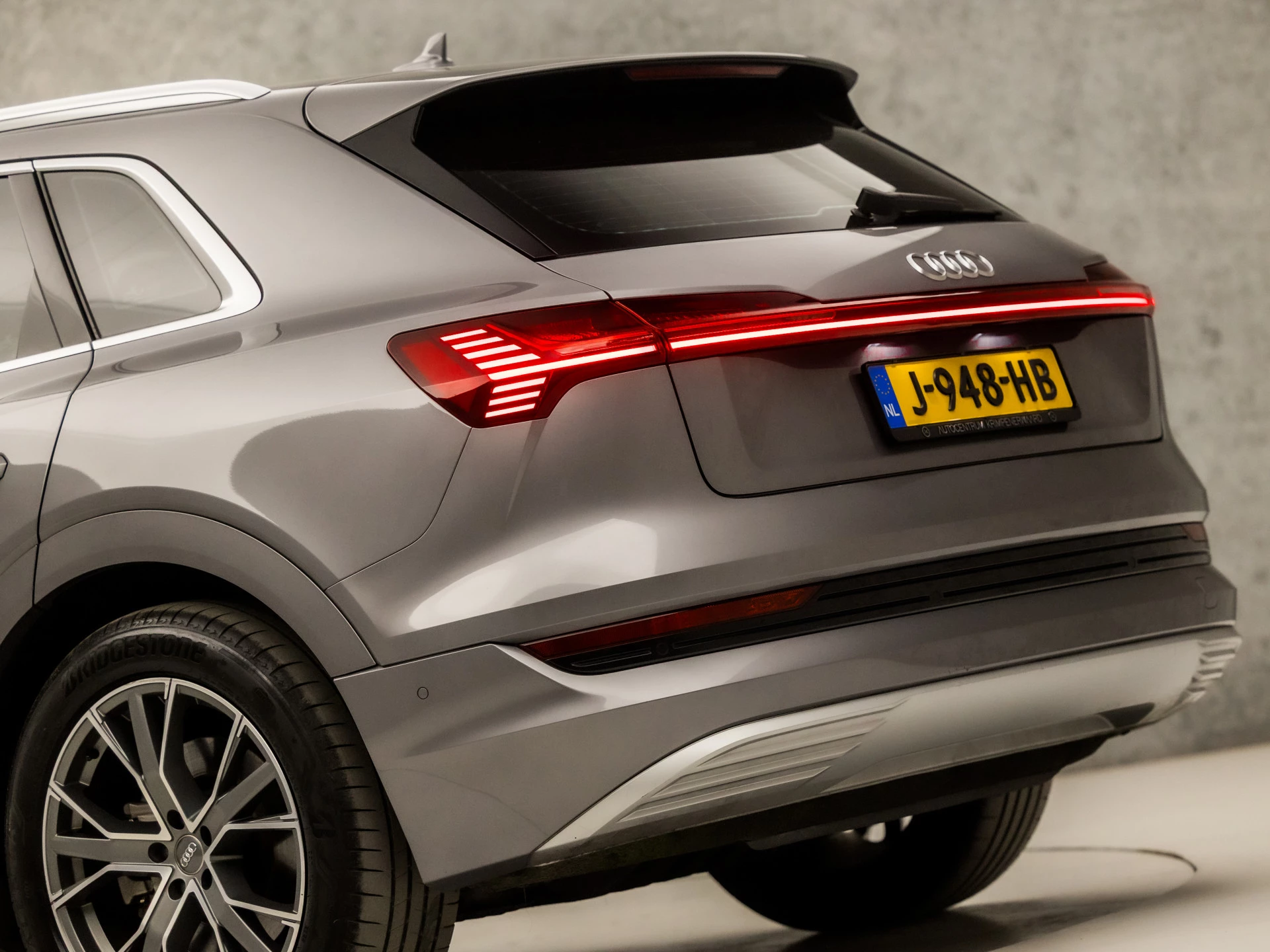 Hoofdafbeelding Audi e-tron