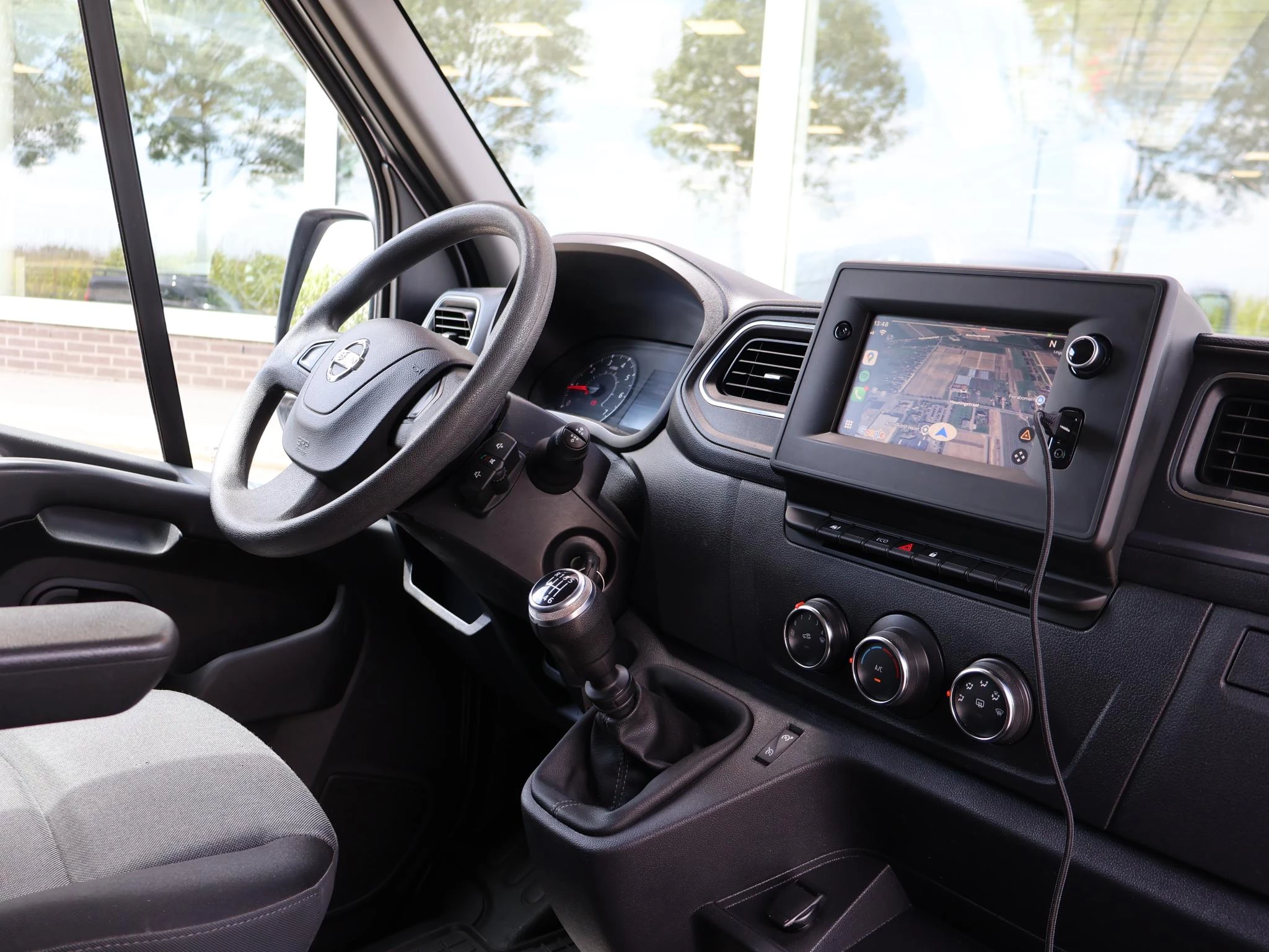 Hoofdafbeelding Nissan NV400