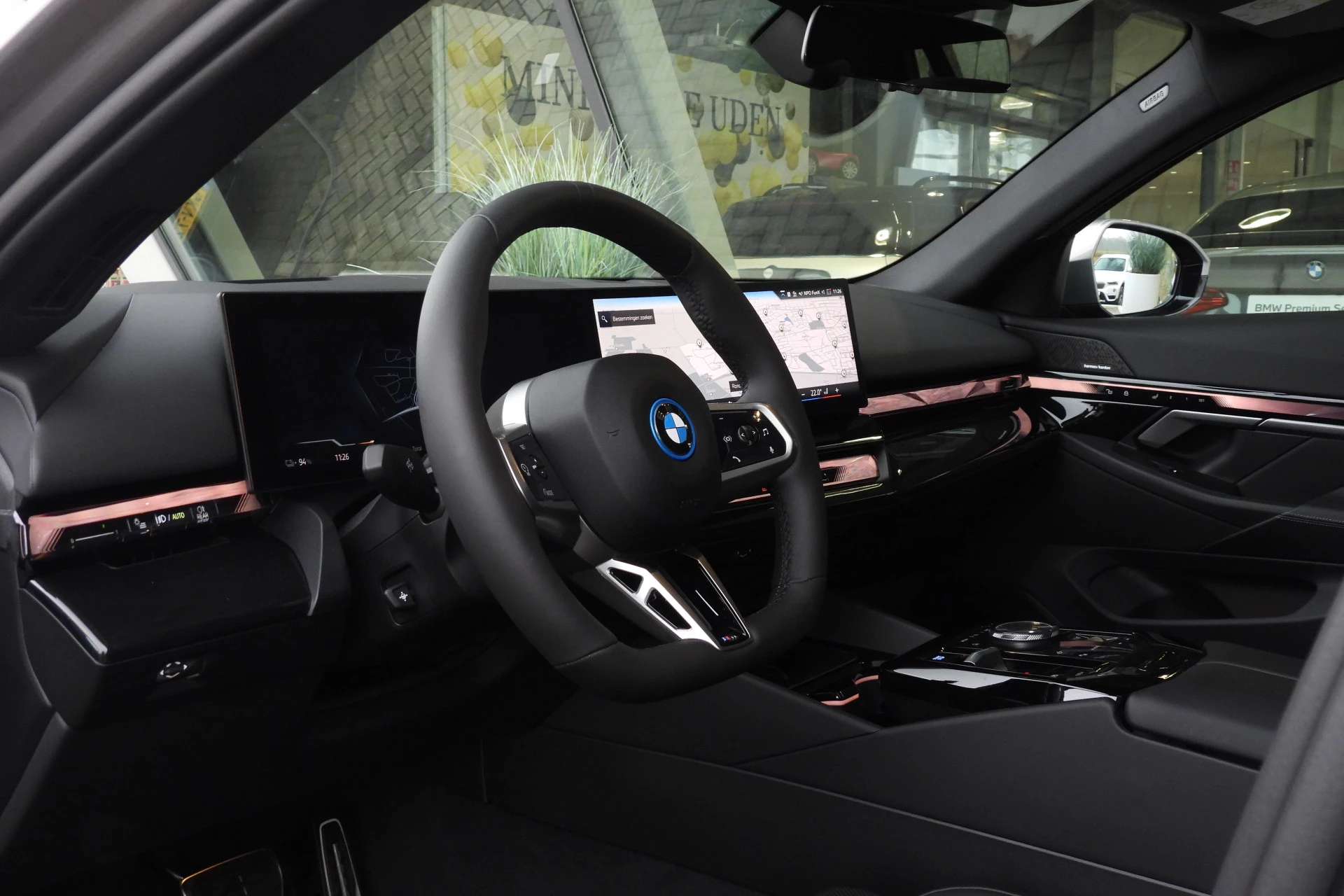 Hoofdafbeelding BMW i5