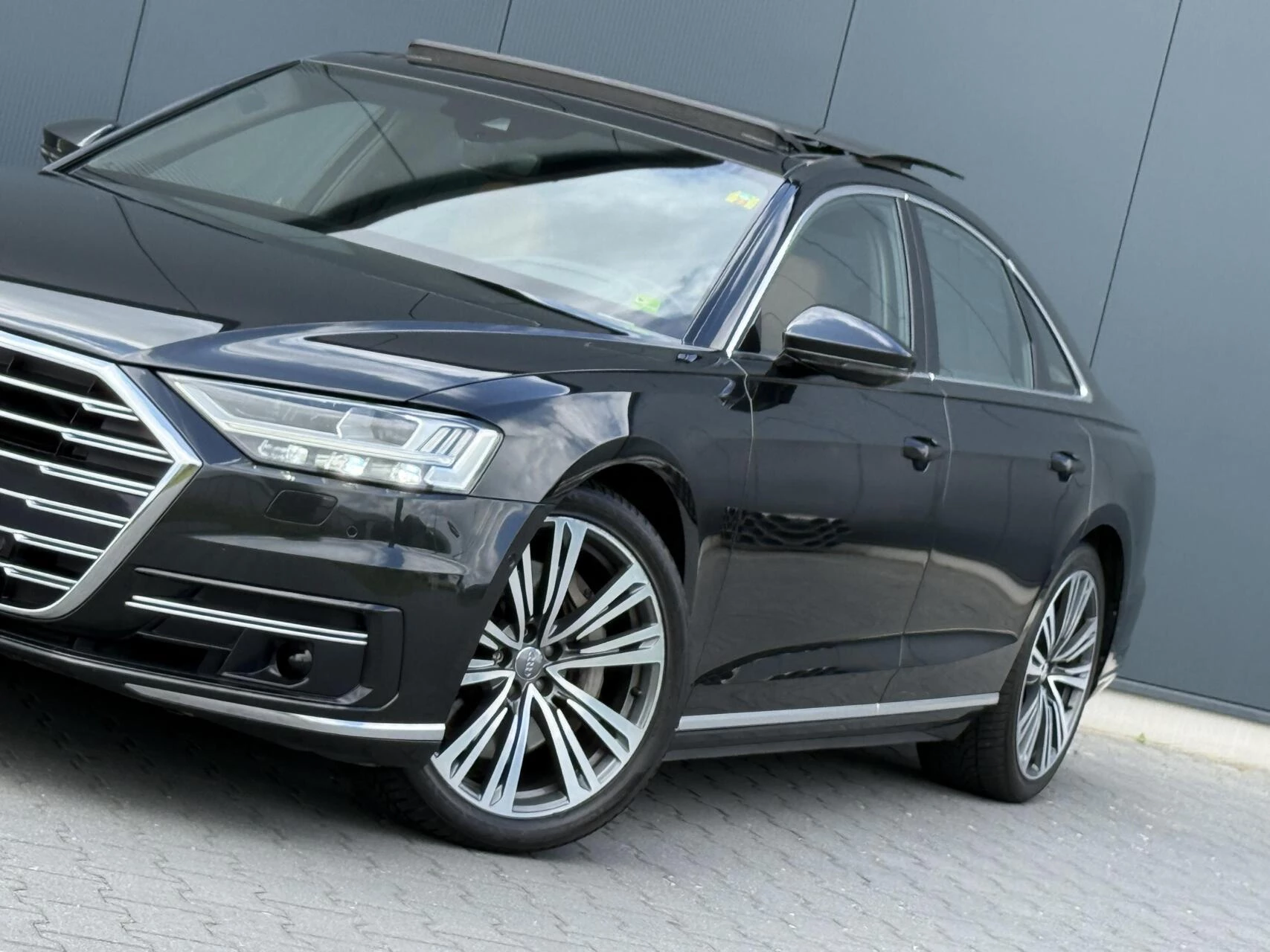 Hoofdafbeelding Audi A8