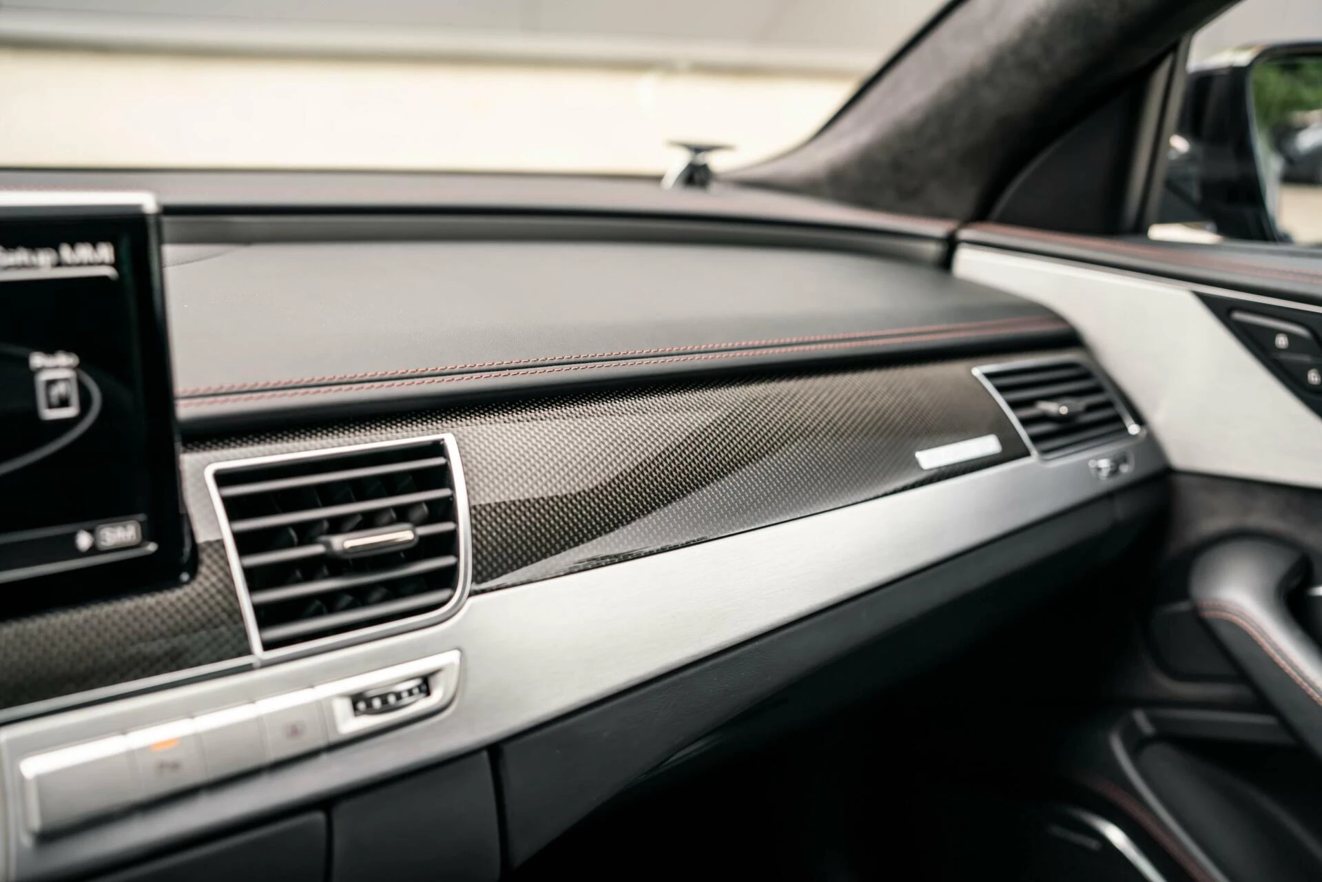 Hoofdafbeelding Audi S8