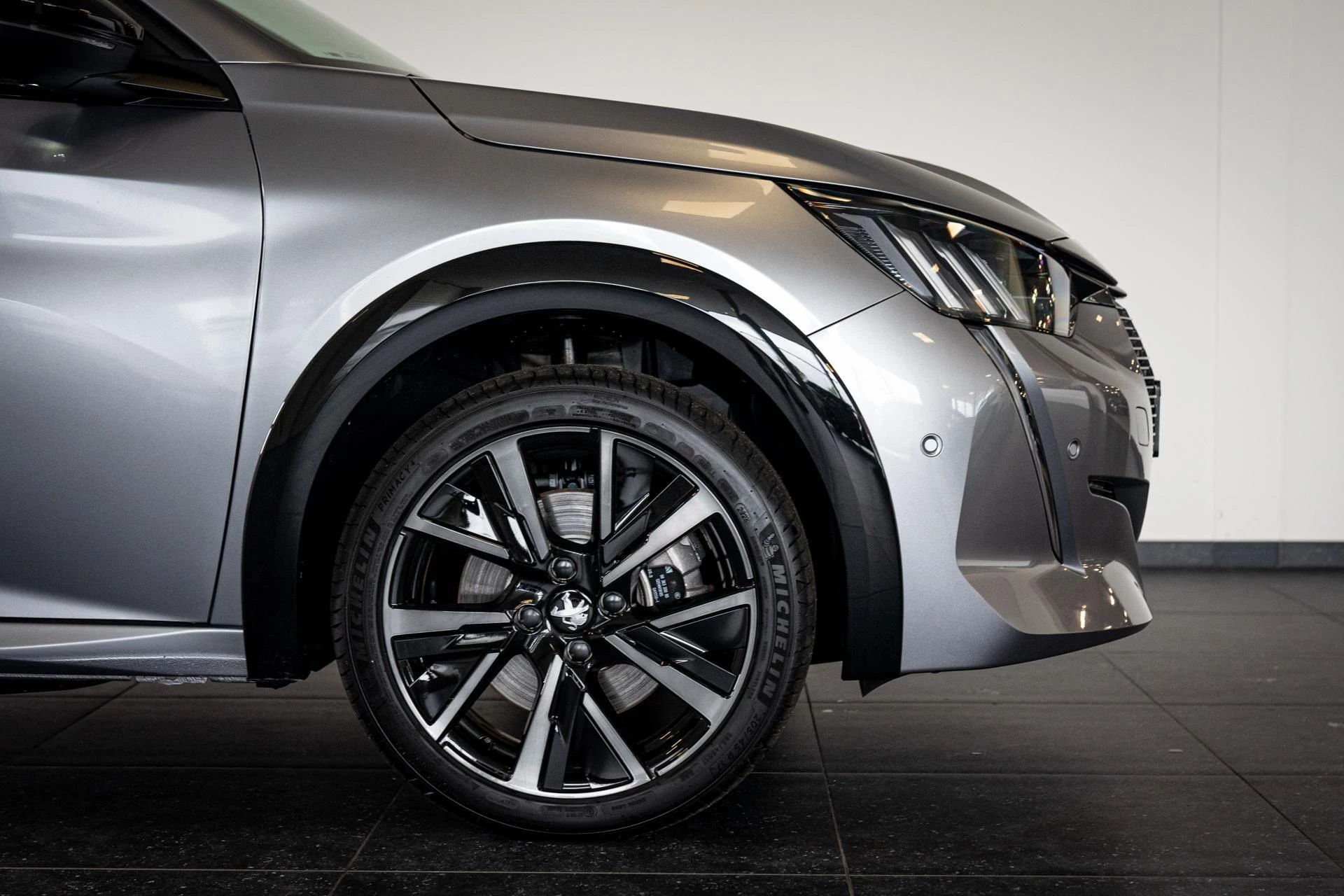 Hoofdafbeelding Peugeot e-208