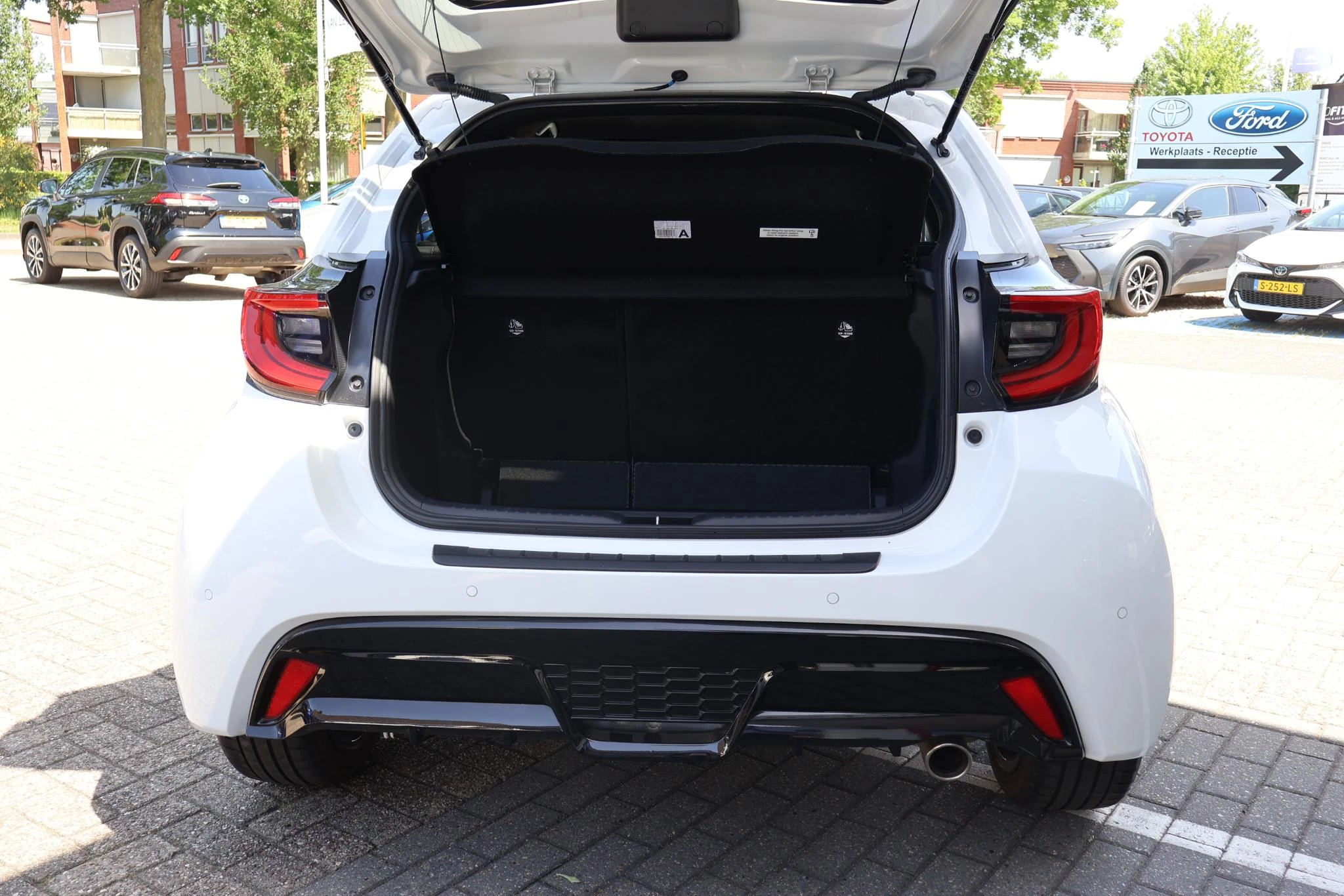 Hoofdafbeelding Toyota Yaris