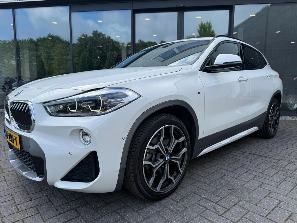 Hoofdafbeelding BMW X2